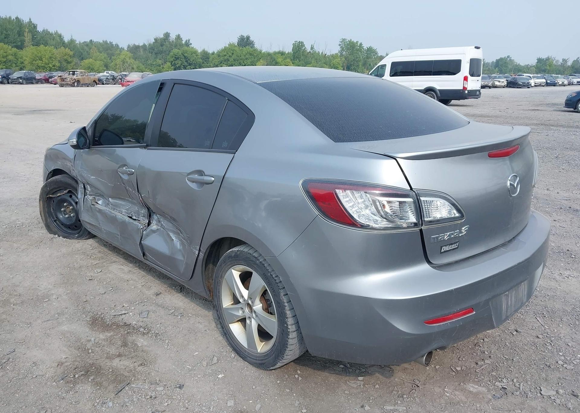 2010 MAZDA 3 S