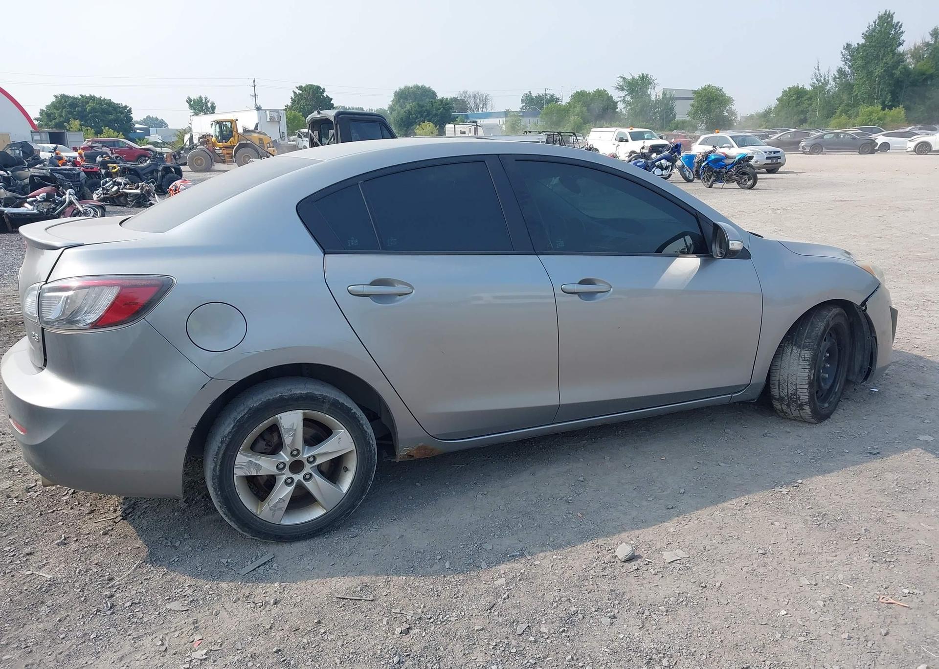 2010 MAZDA 3 S