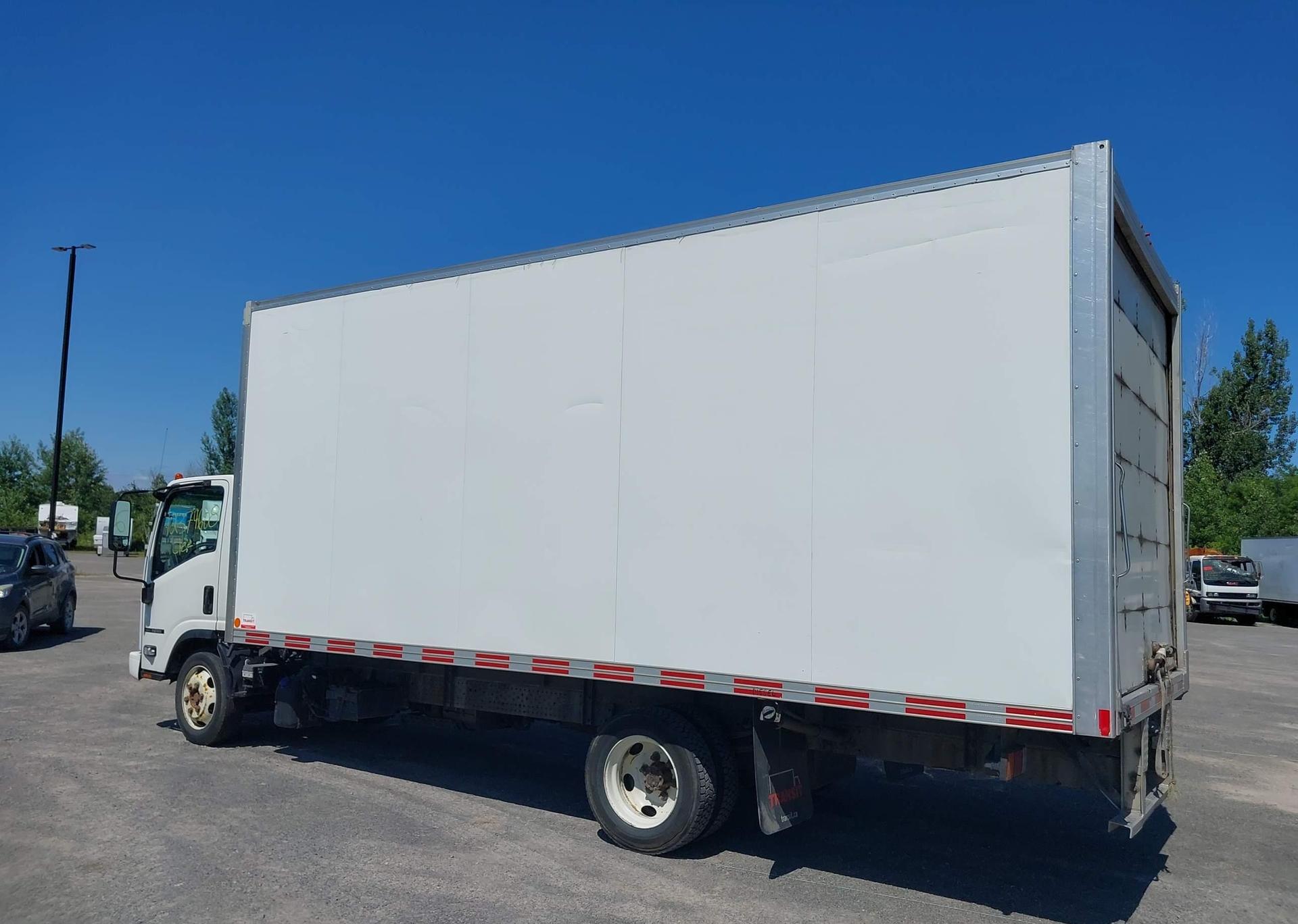 2020 ISUZU NRR