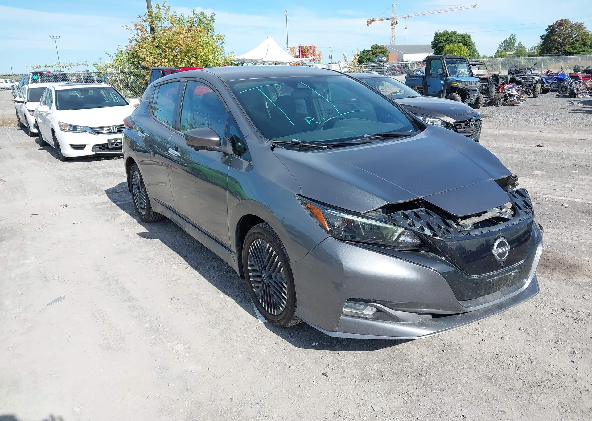 2023 NISSAN LEAF SV