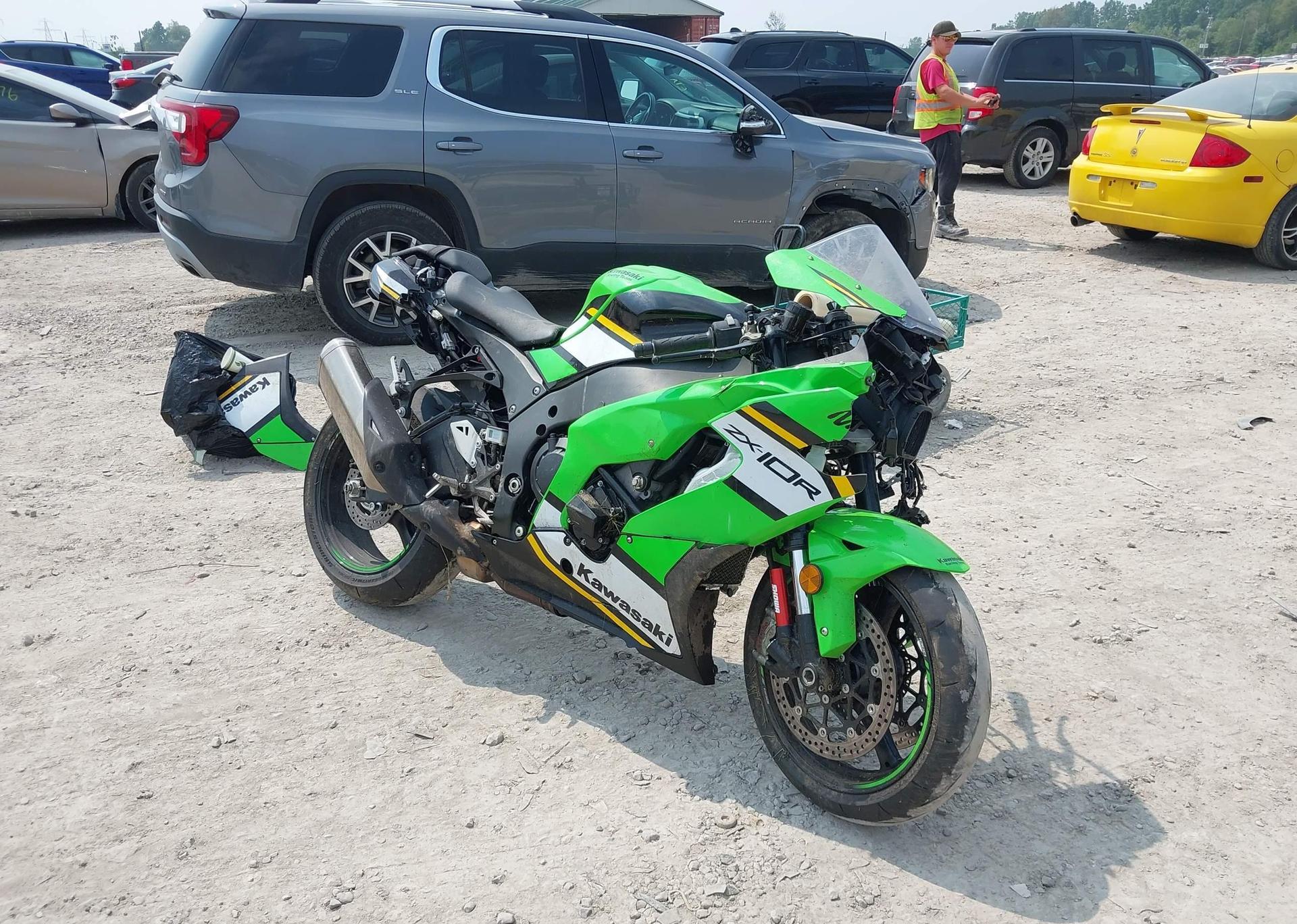 2025 KAWASAKI ZX1002 L