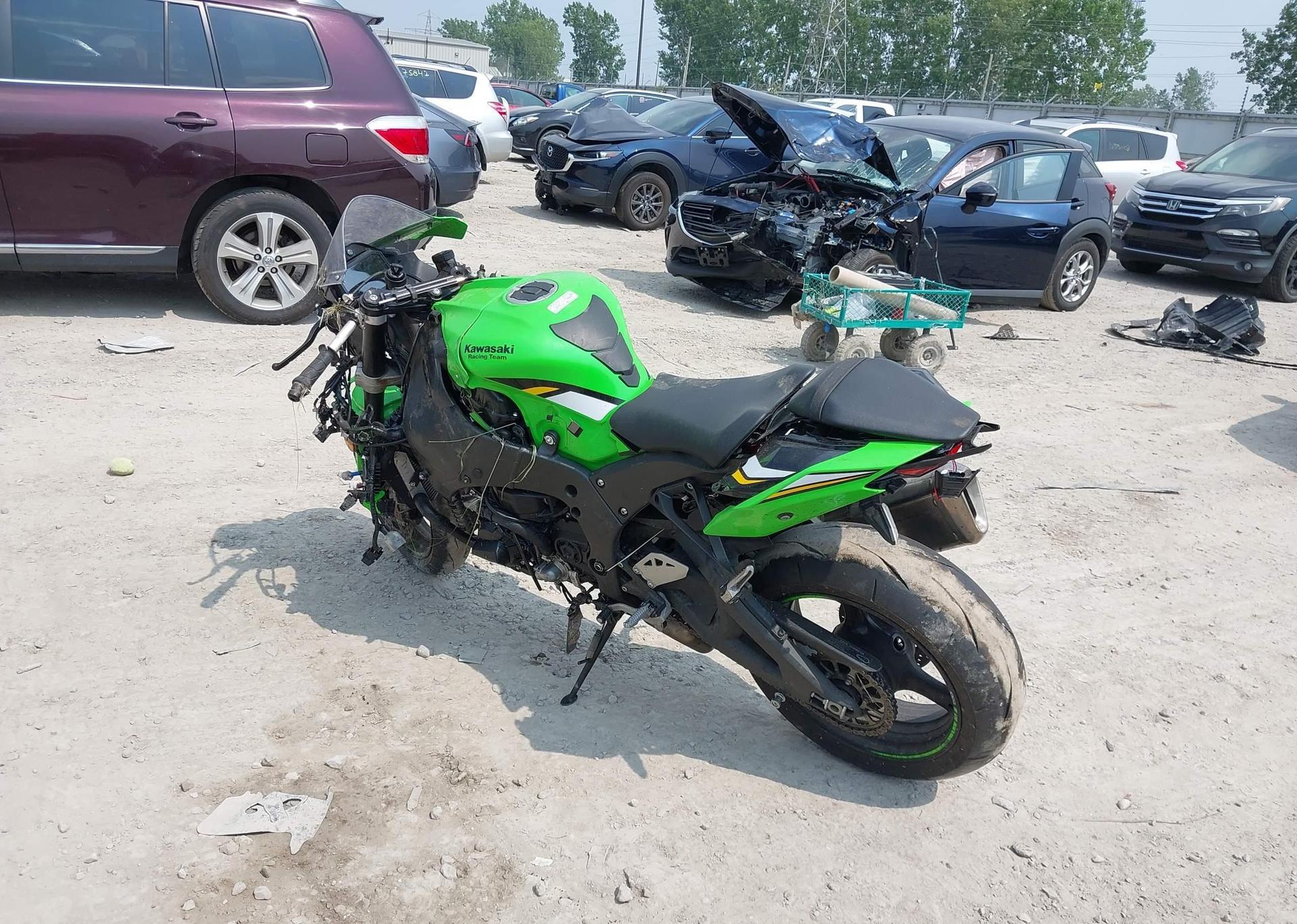 2025 KAWASAKI ZX1002 L