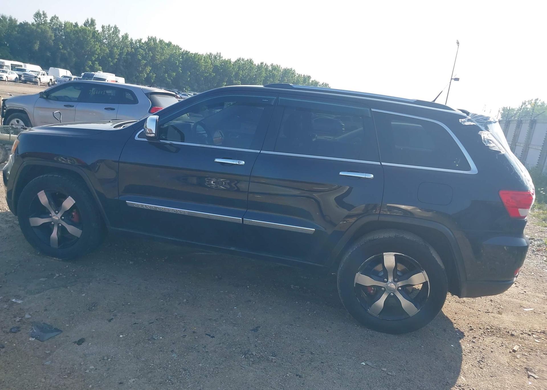 2011 JEEP GRAND CHEROKEE OVERLAND