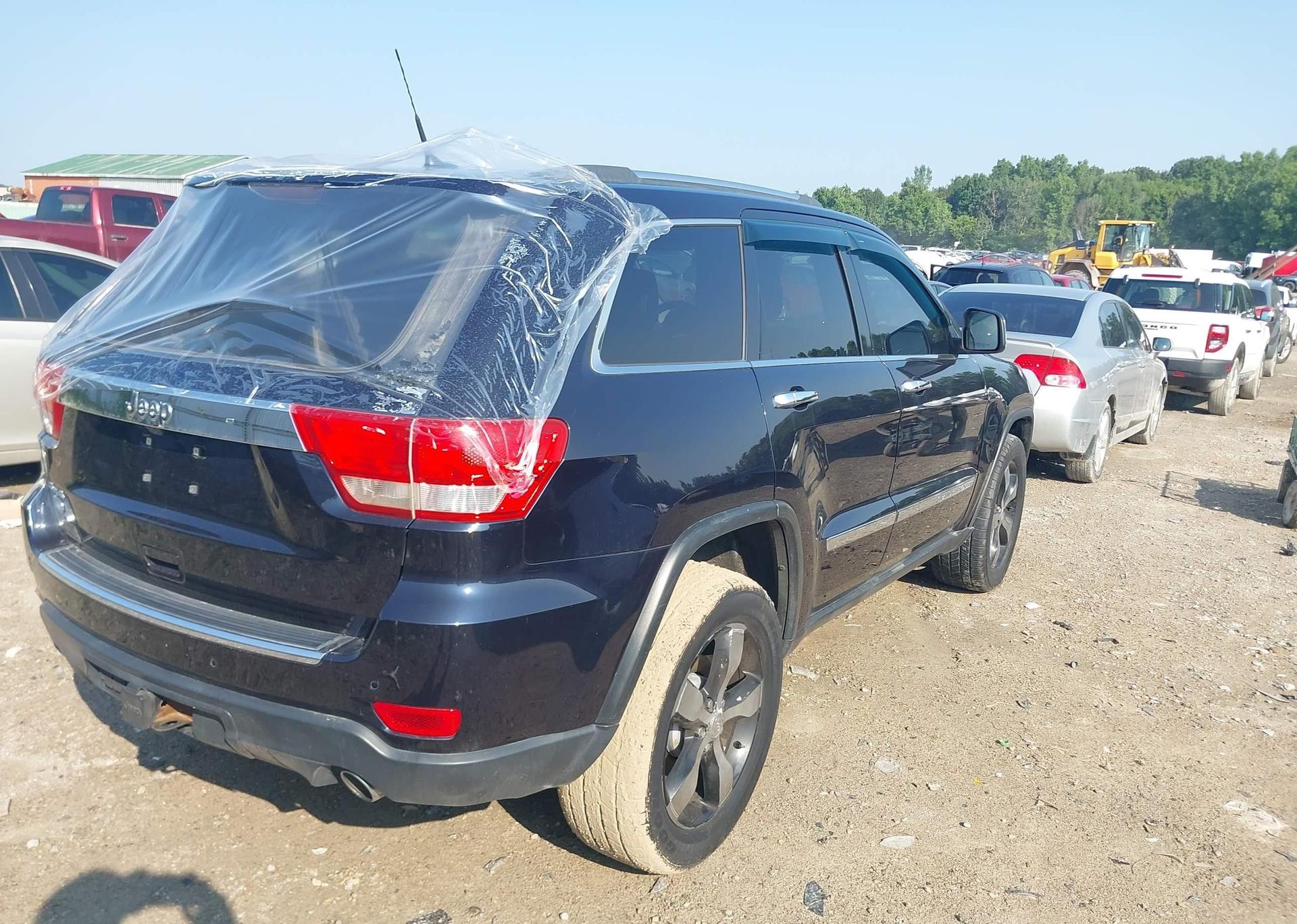2011 JEEP GRAND CHEROKEE OVERLAND