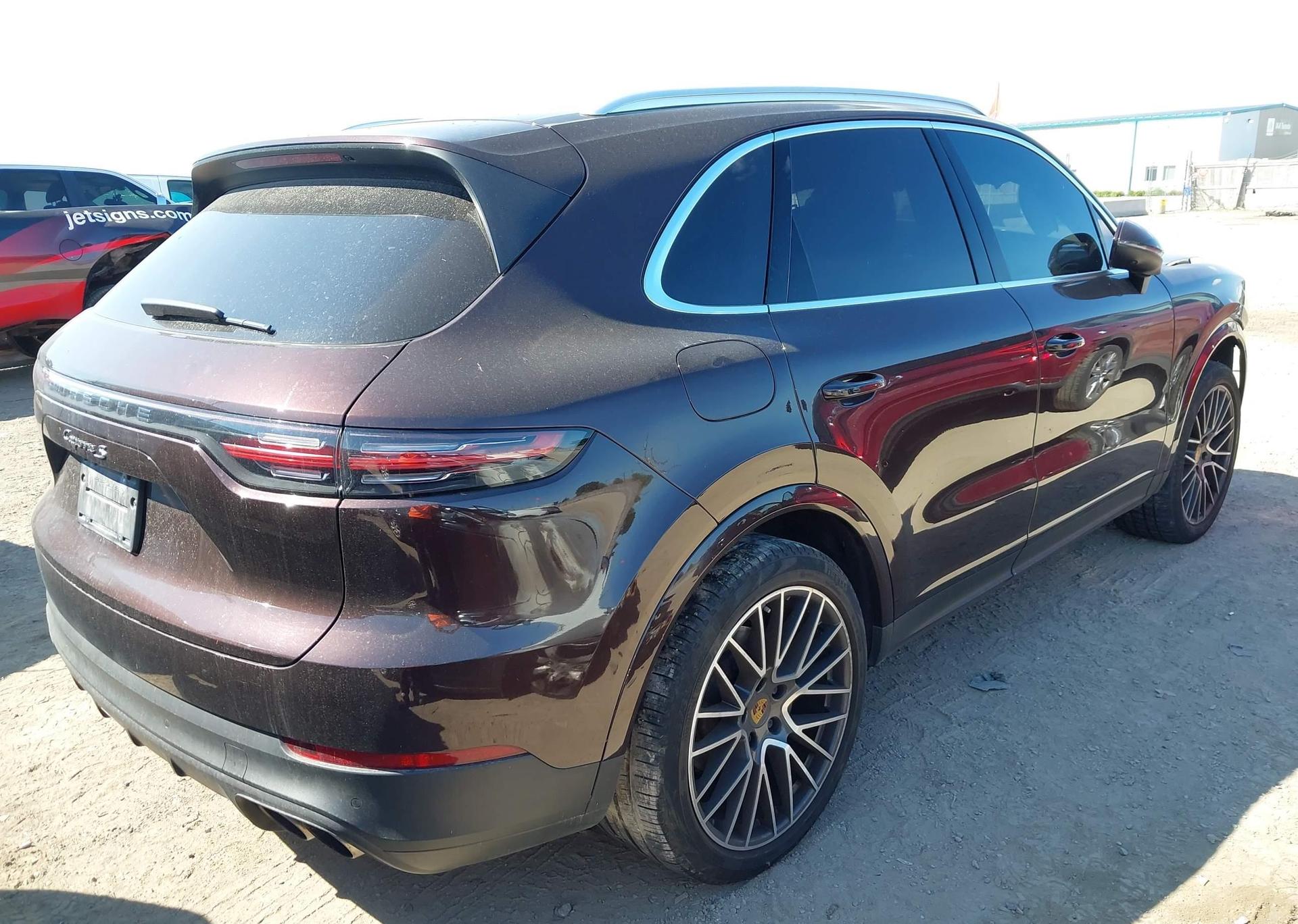 2020 PORSCHE CAYENNE S