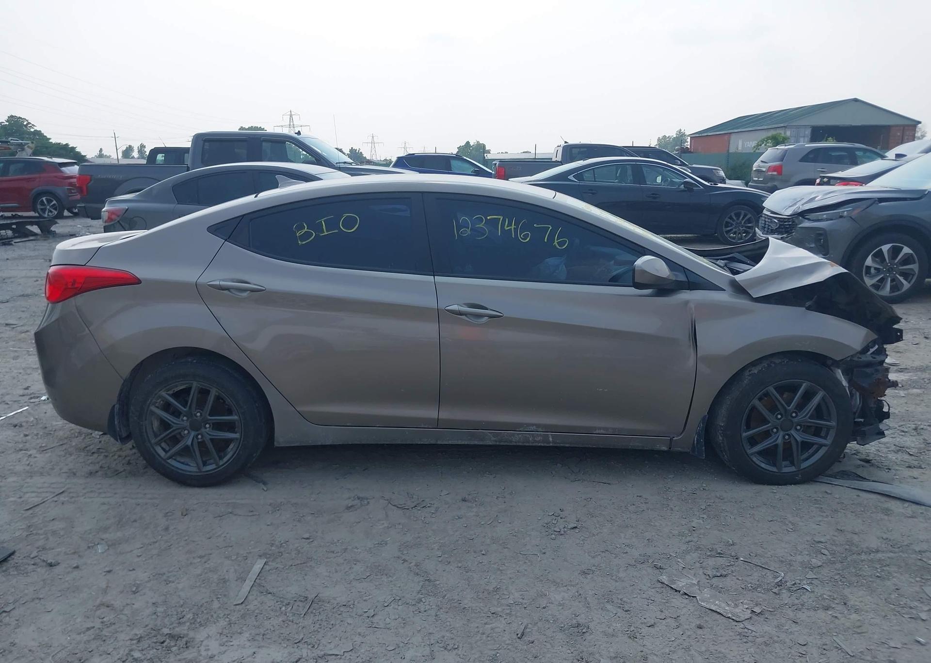 2013 HYUNDAI ELANTRA GLS