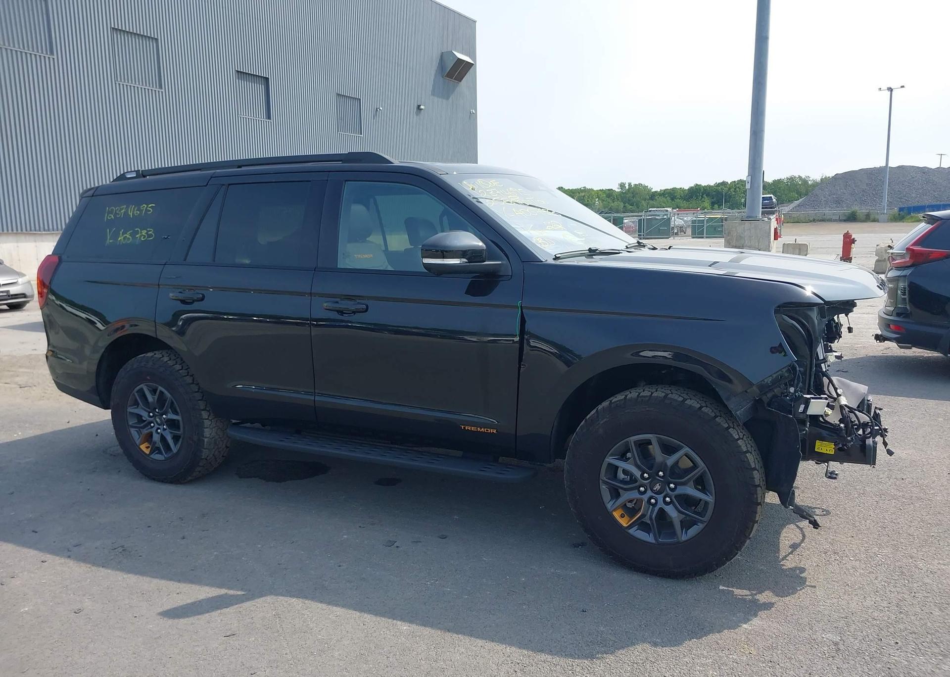 2025 FORD EXPEDITION TREMOR