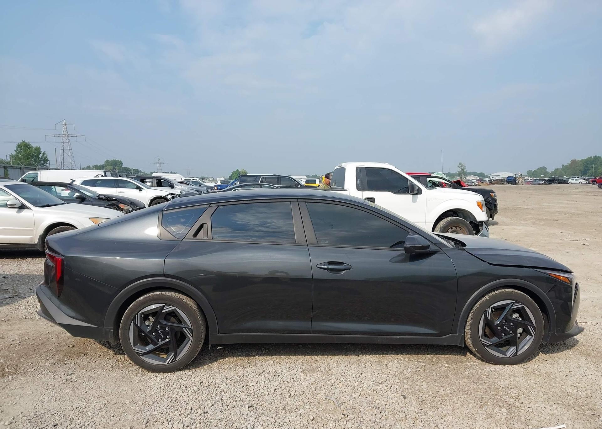 2025 KIA K4 EX