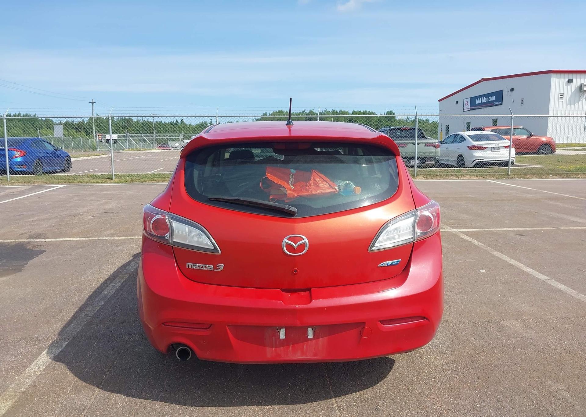 2012 MAZDA MAZDA3 GS-SKY
