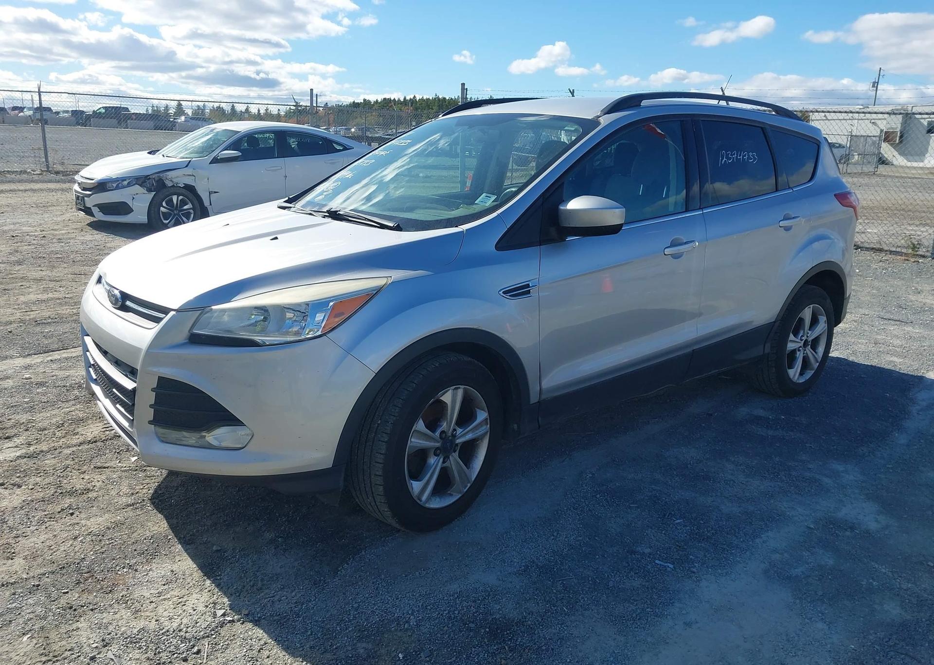 2015 FORD ESCAPE SE