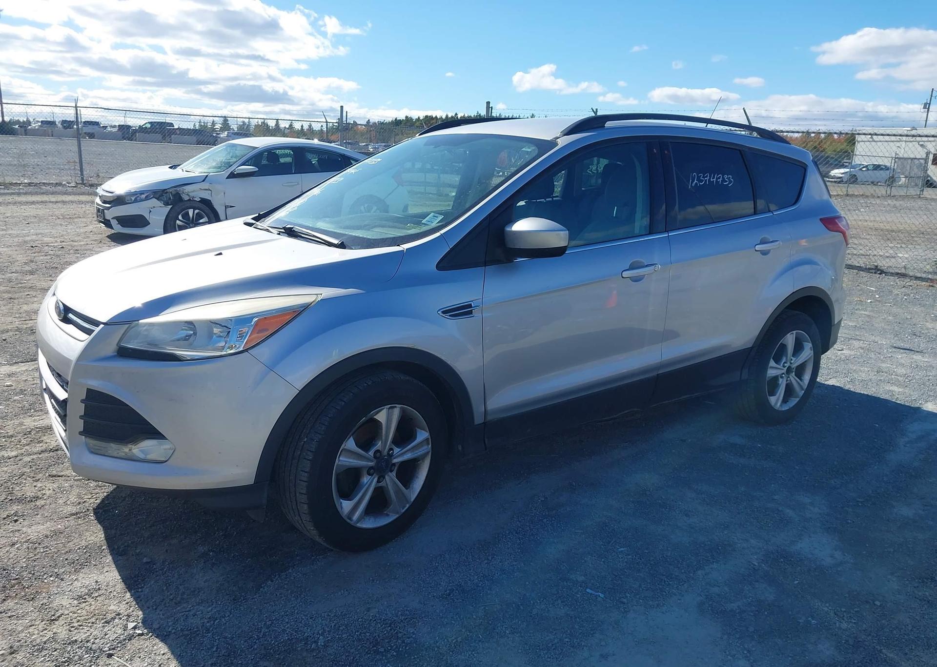 2015 FORD ESCAPE SE