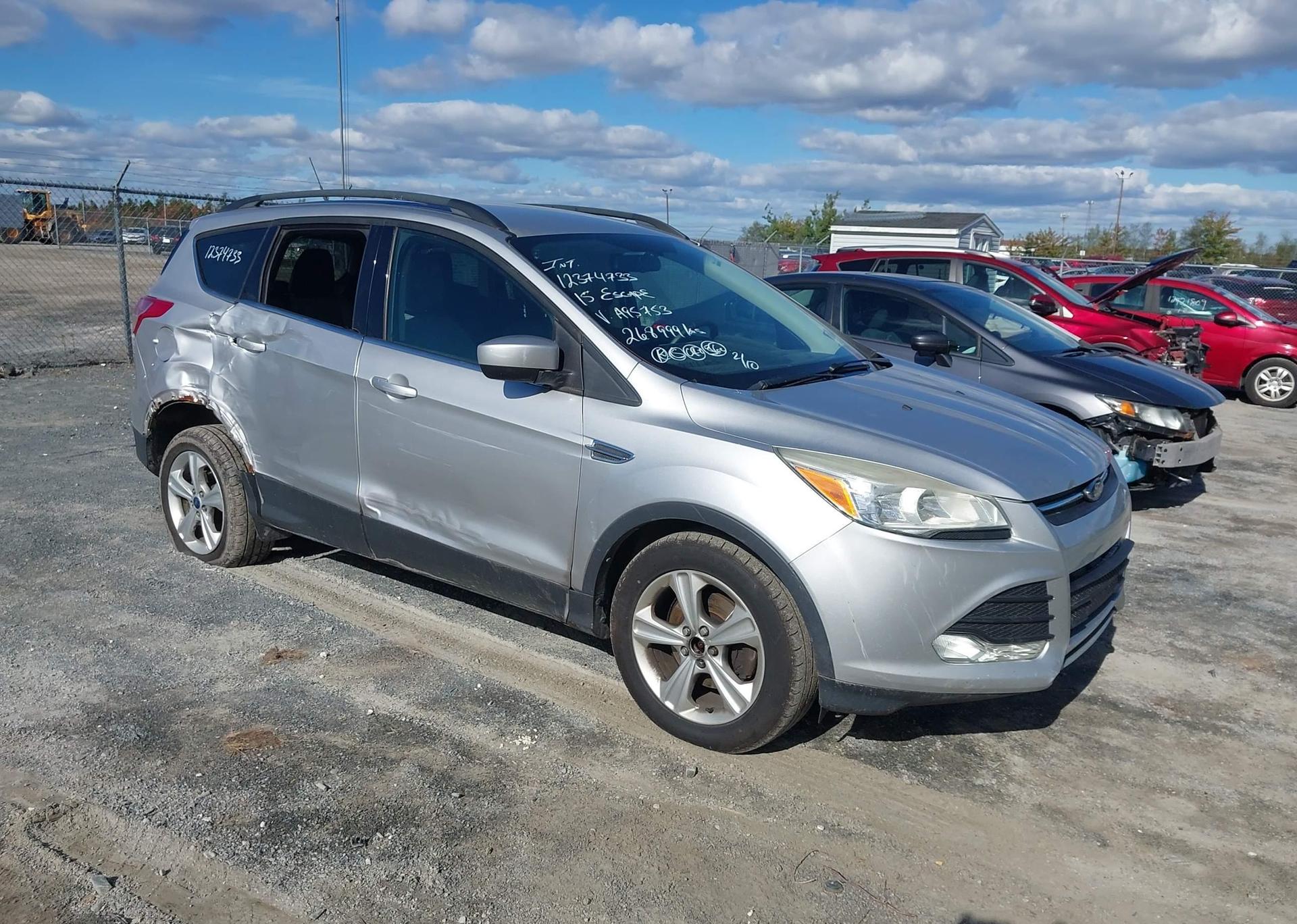 2015 FORD ESCAPE SE
