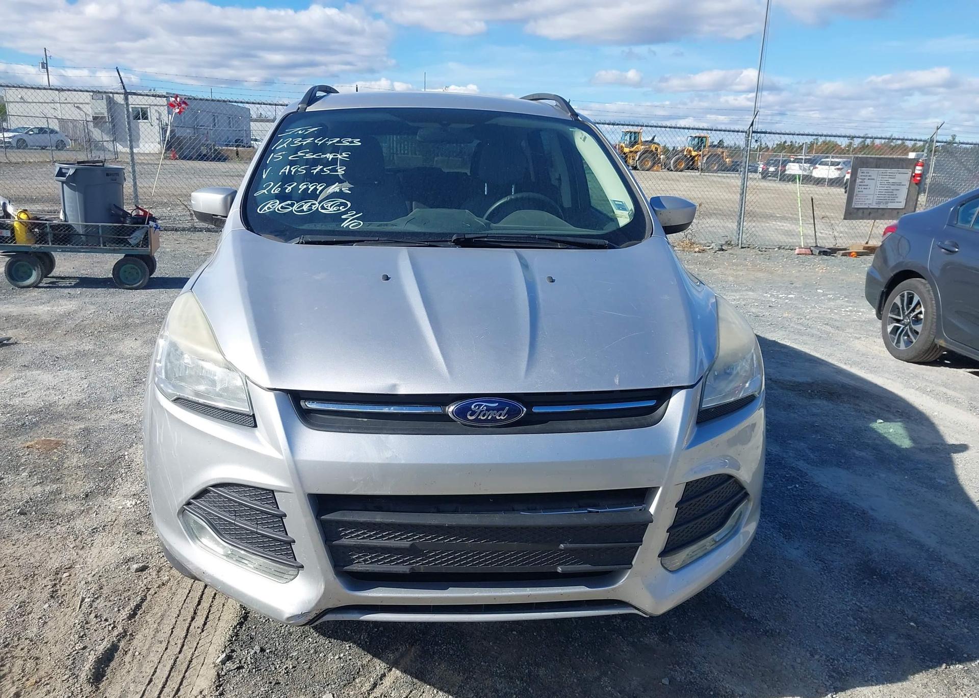 2015 FORD ESCAPE SE