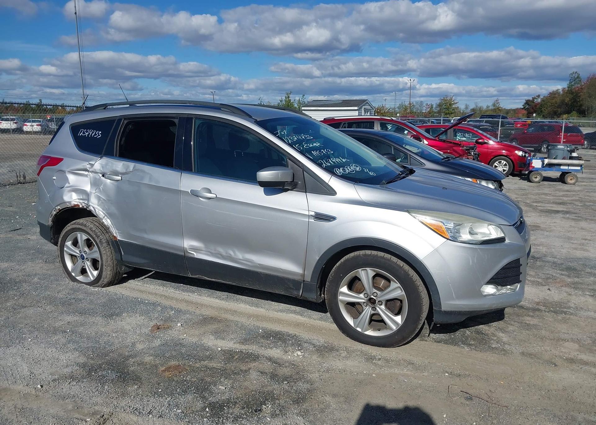 2015 FORD ESCAPE SE