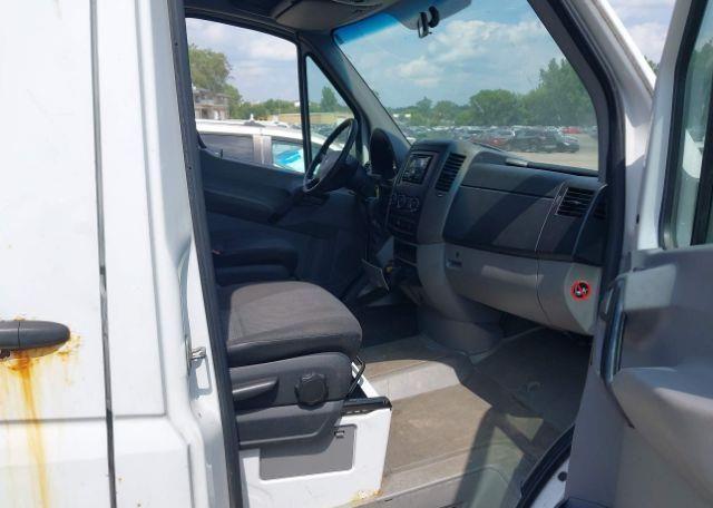 2010 MERCEDES-BENZ SPRINTER 2500