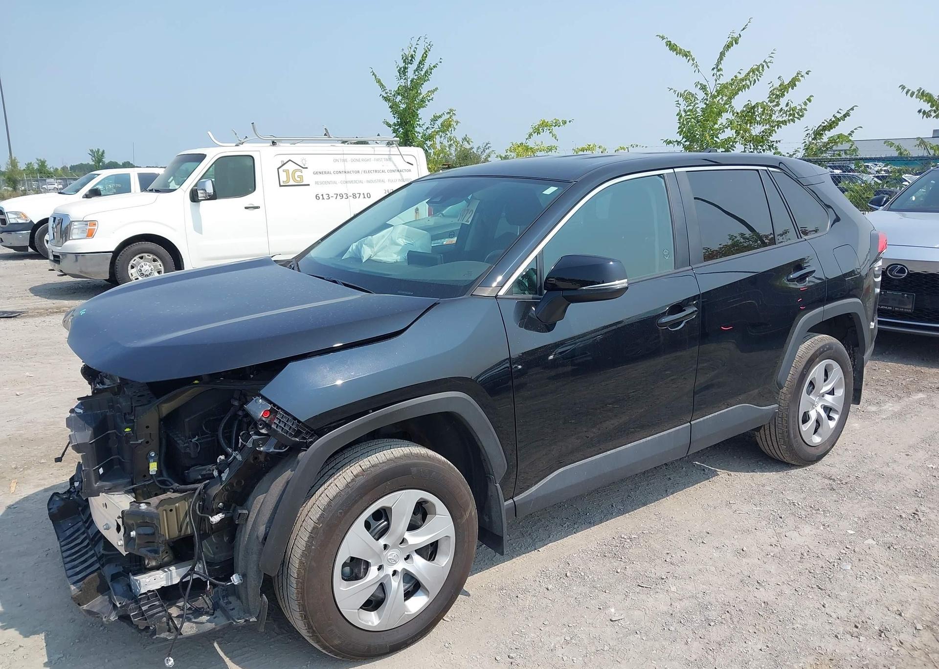 2022 TOYOTA RAV4 LE