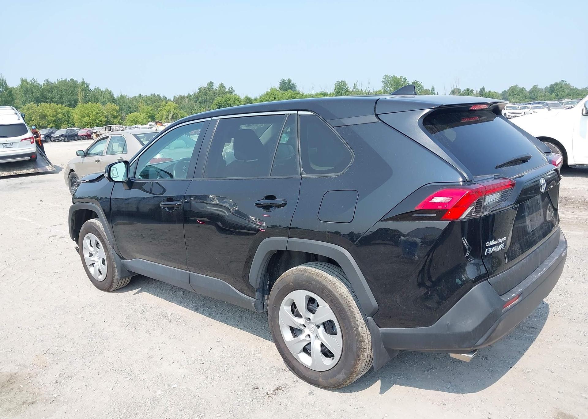 2022 TOYOTA RAV4 LE