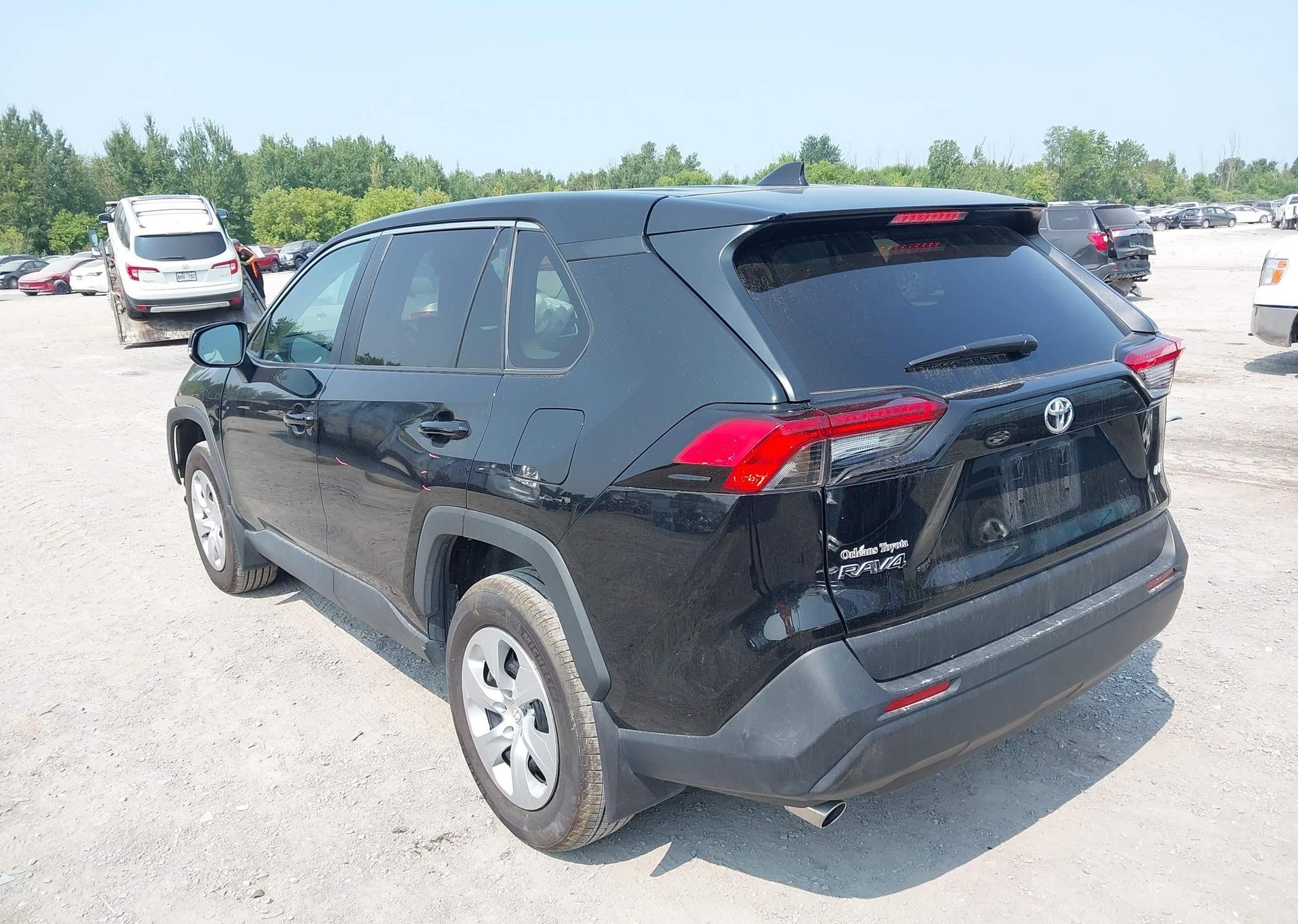 2022 TOYOTA RAV4 LE