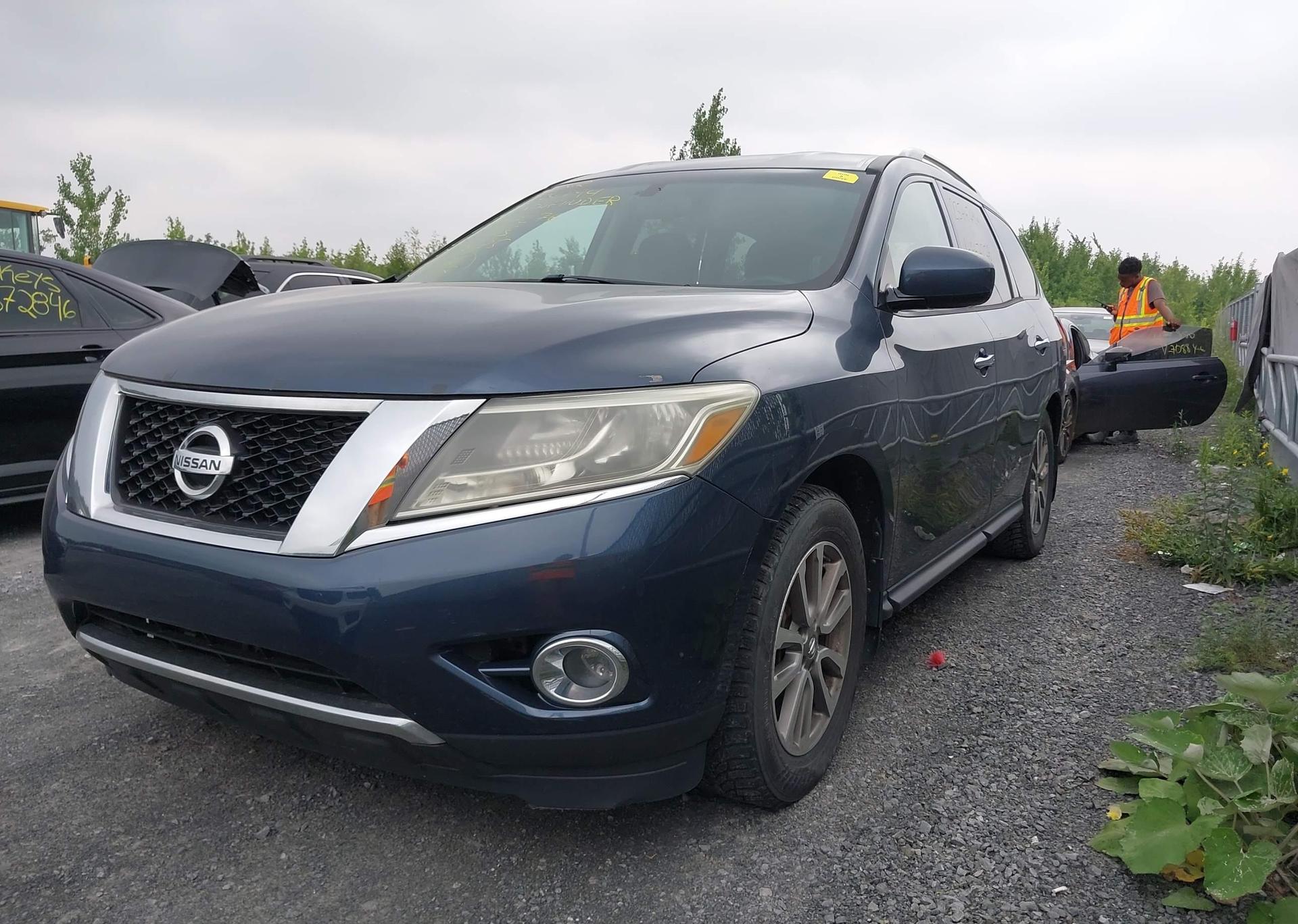 2014 NISSAN PATHFINDER
