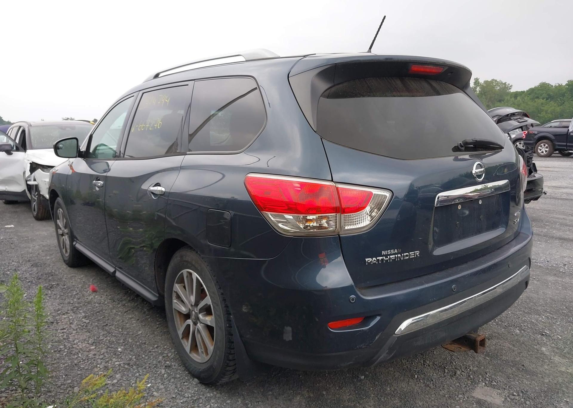 2014 NISSAN PATHFINDER