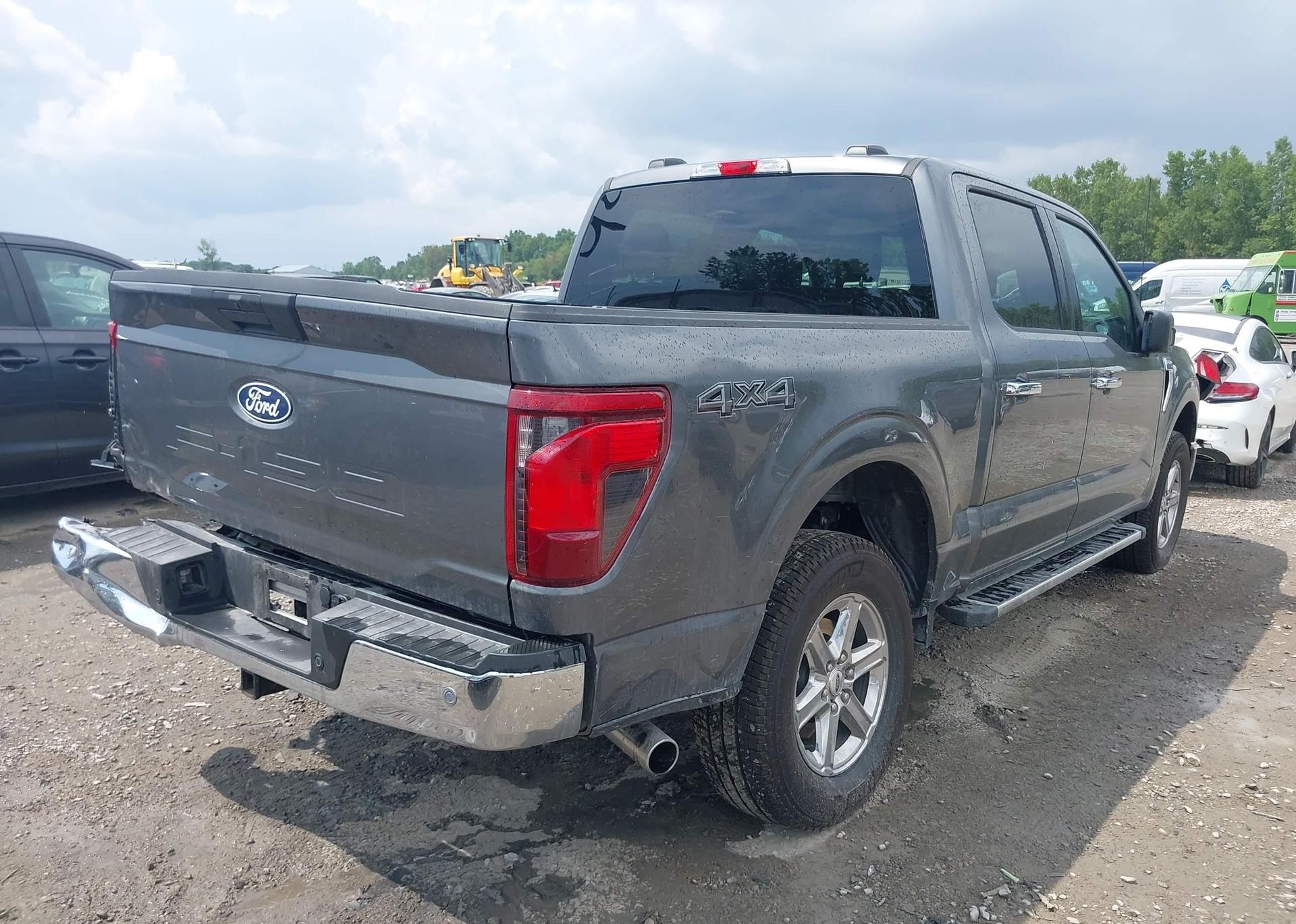 2025 FORD F150 XLT