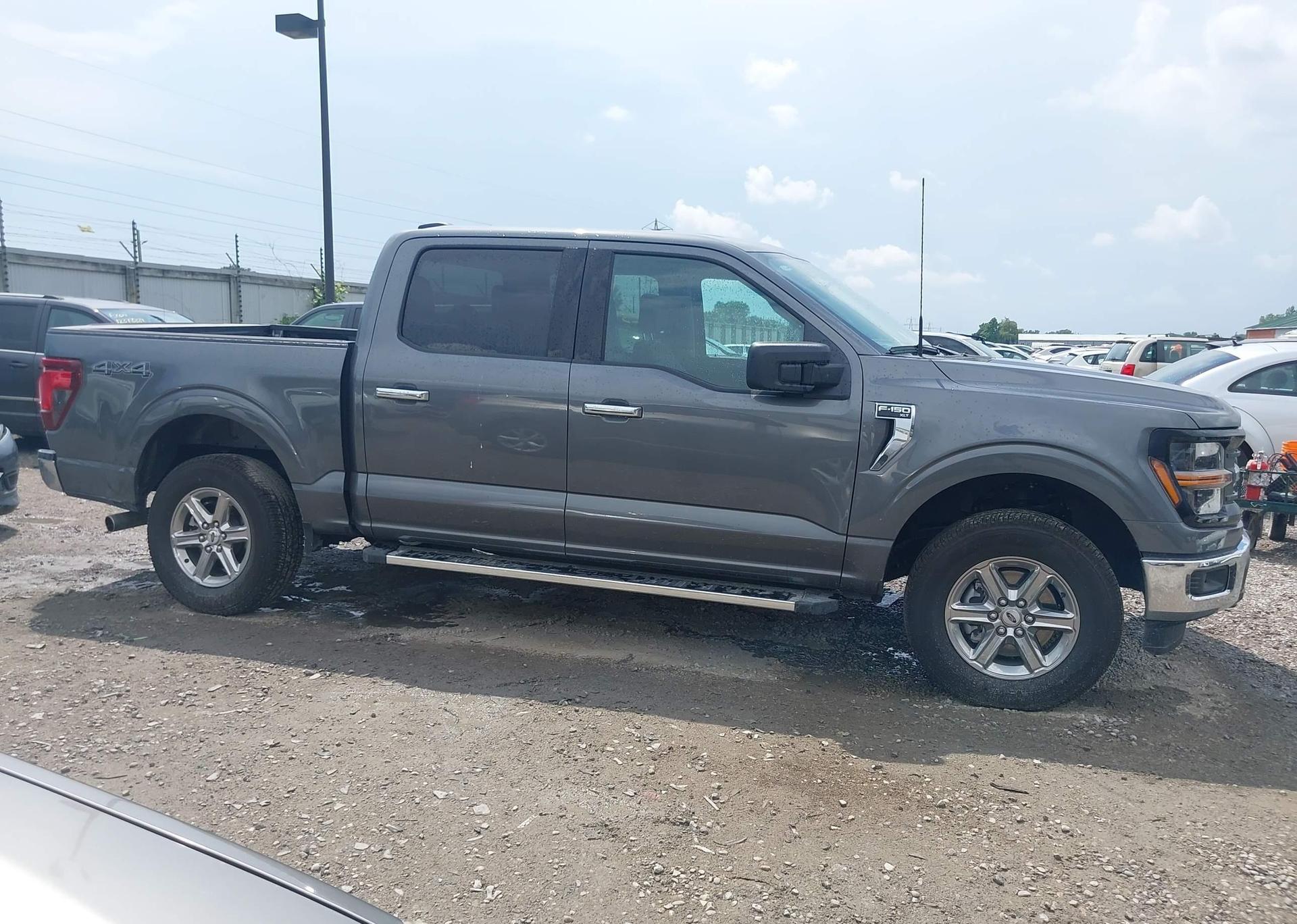 2025 FORD F150 XLT