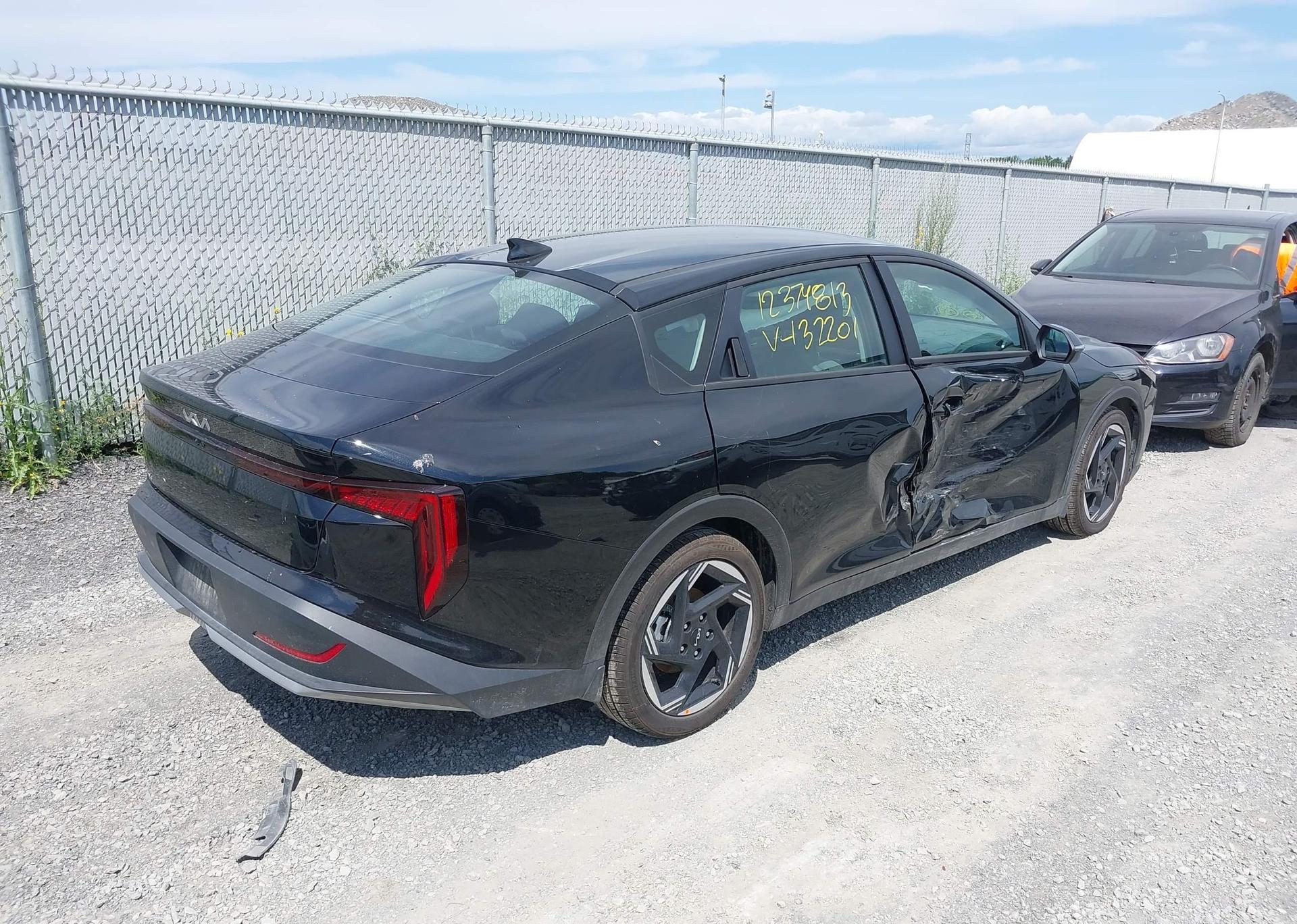 2025 KIA K4 EX