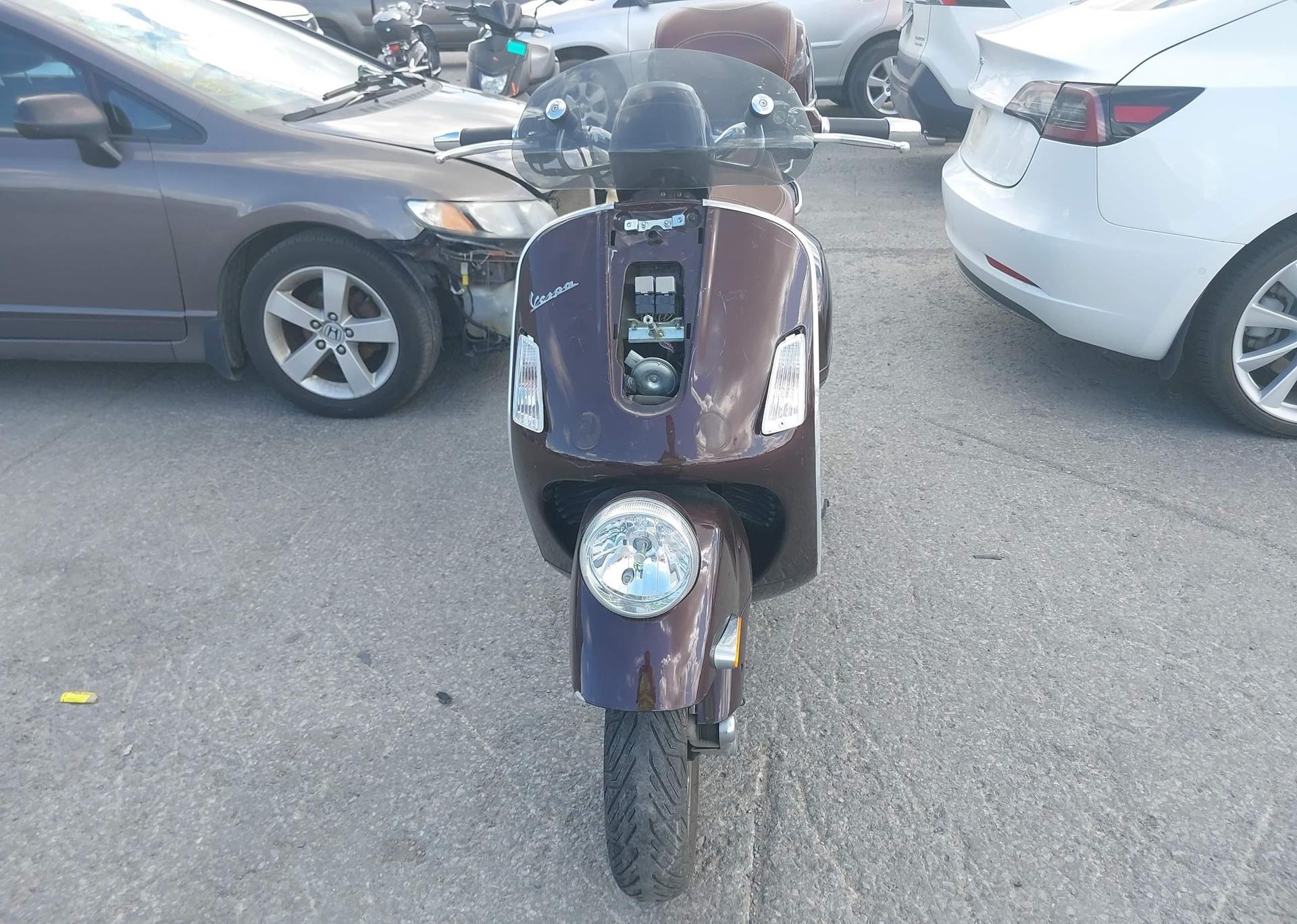 2013 VESPA GTS 300 SUPER