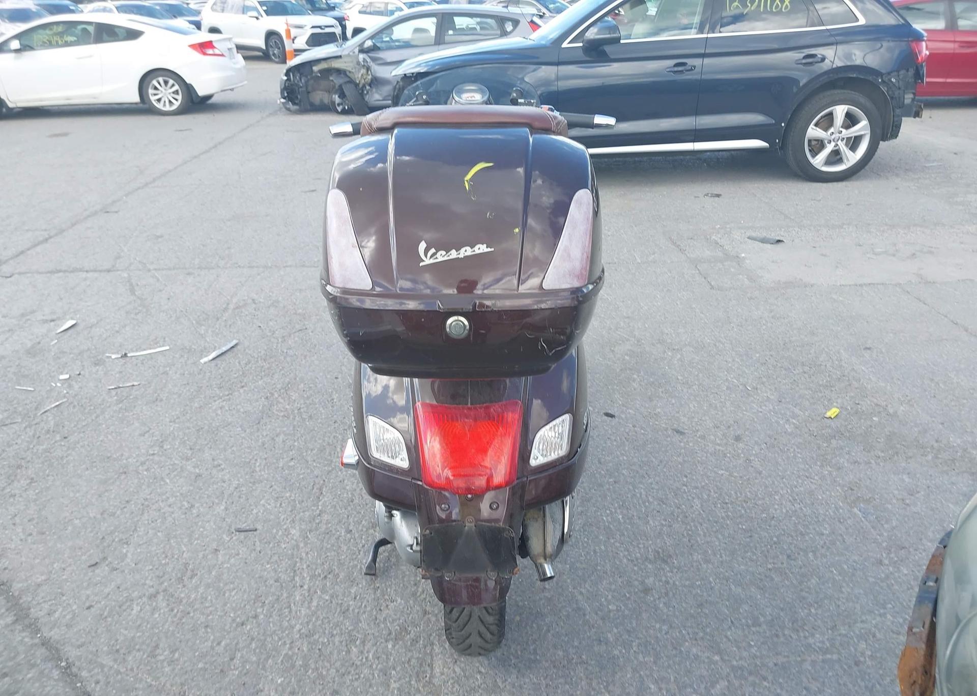 2013 VESPA GTS 300 SUPER