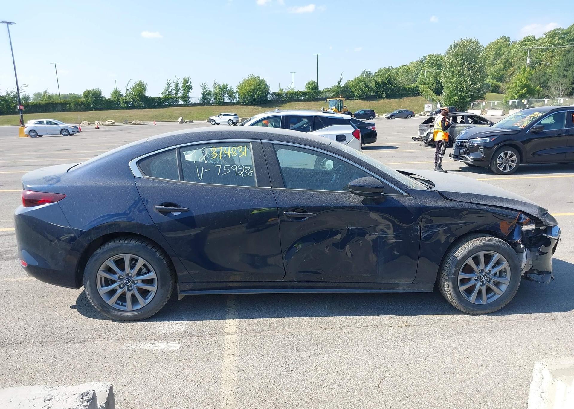 2025 MAZDA MAZDA3 GX
