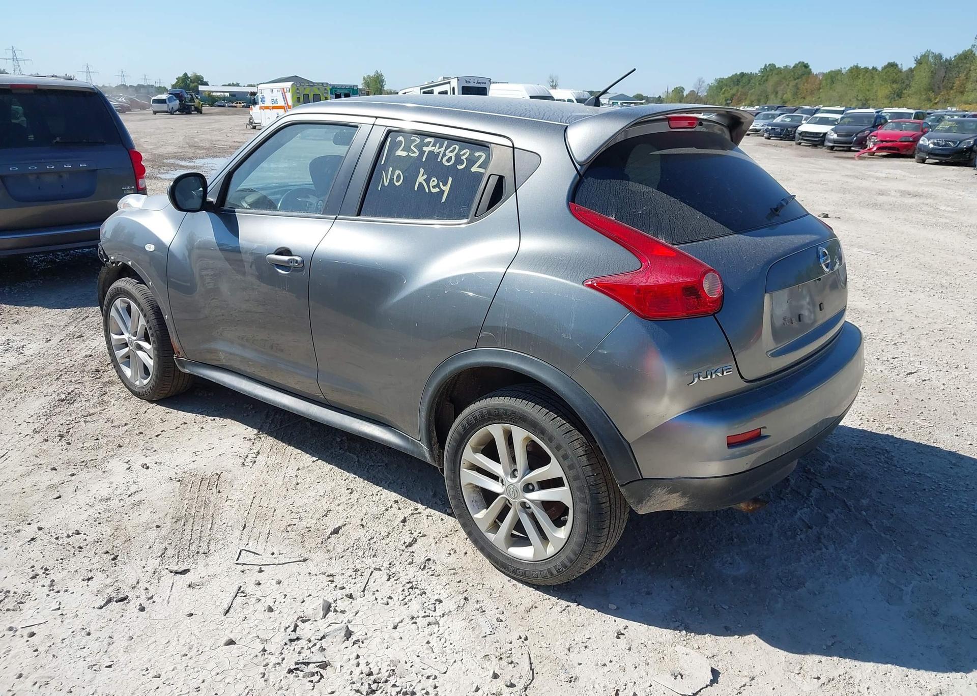 2011 NISSAN juke