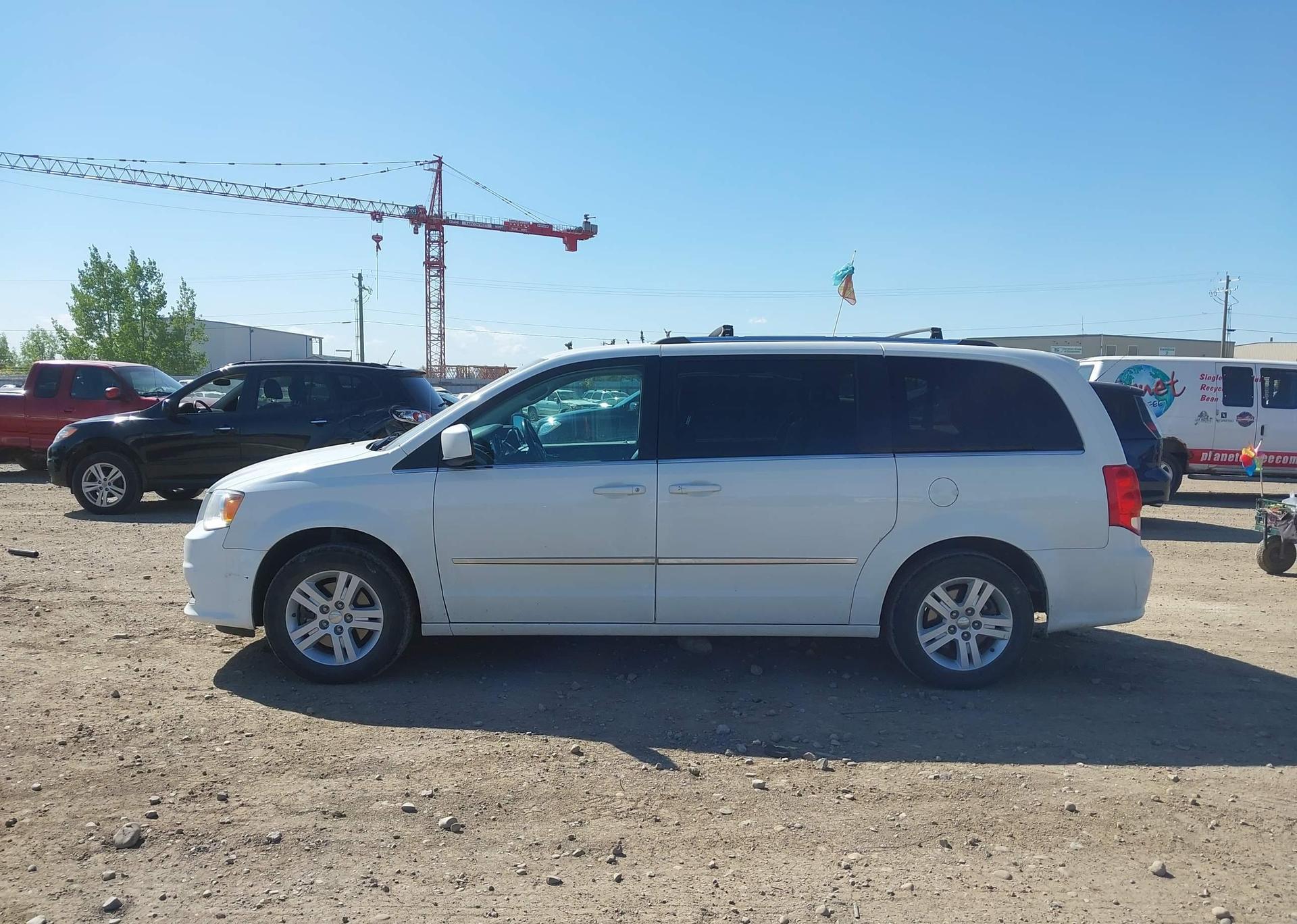 2016 DODGE GRAND CARAVAN CREW