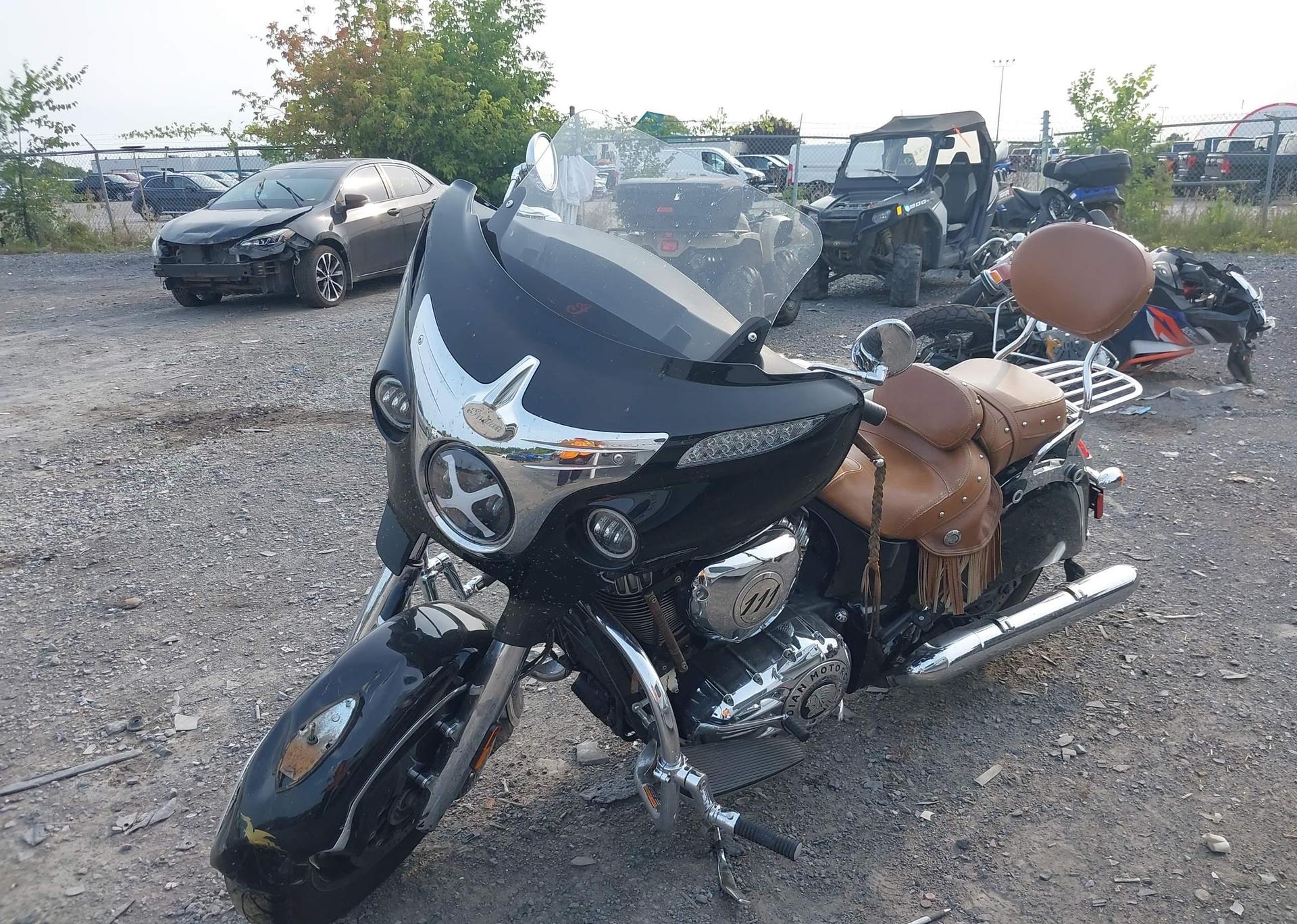 2015 INDIAN MOTORCYCLE CO. CHIEFTAIN