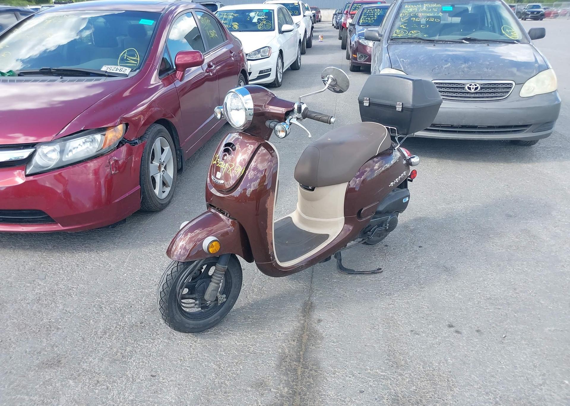 2013 HONDA NCH50