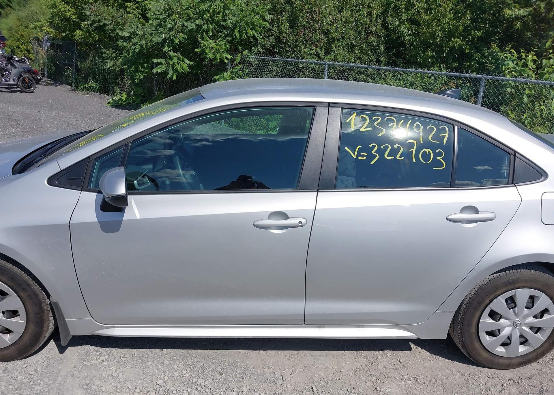 2025 TOYOTA COROLLA LE