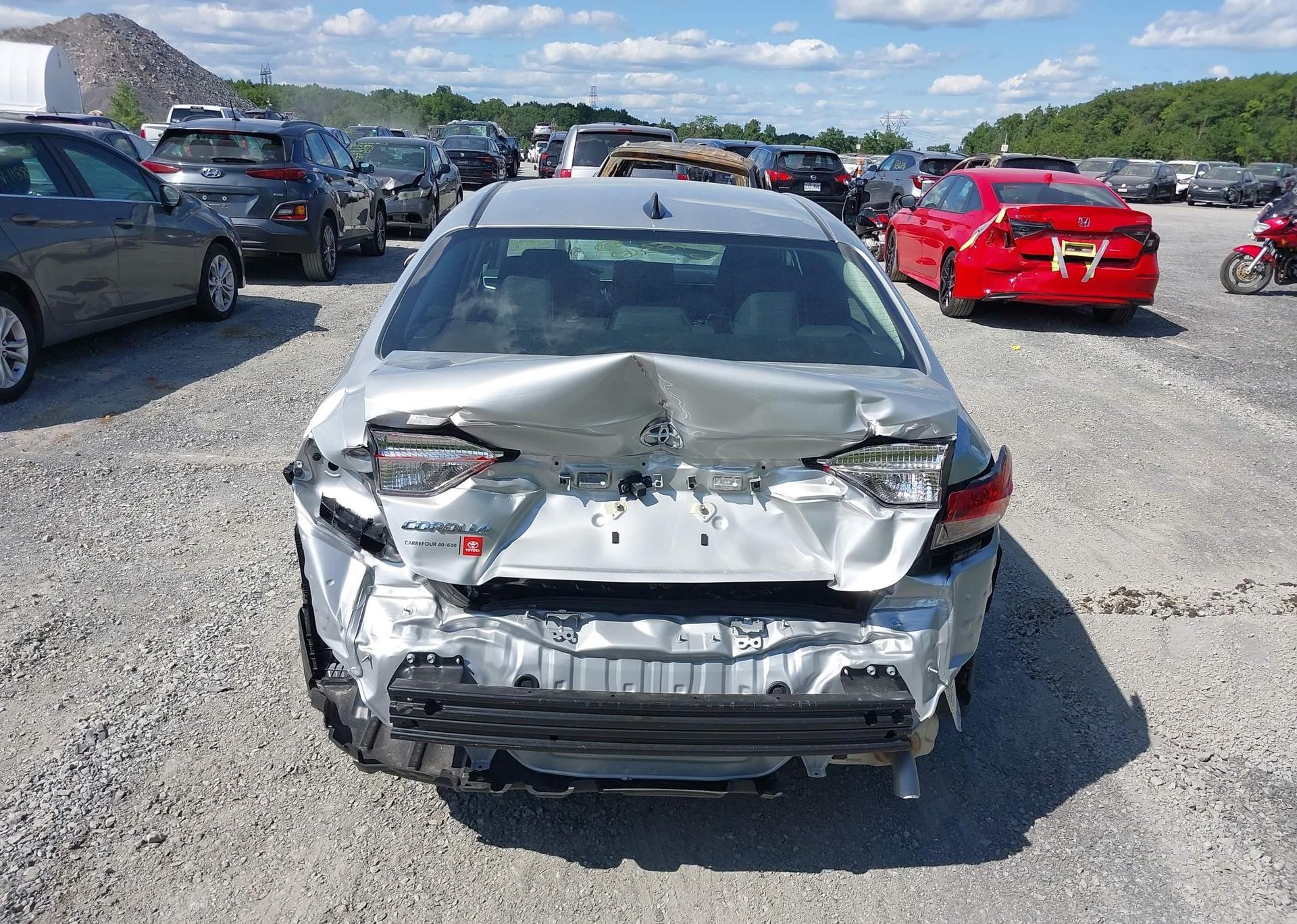2025 TOYOTA COROLLA LE