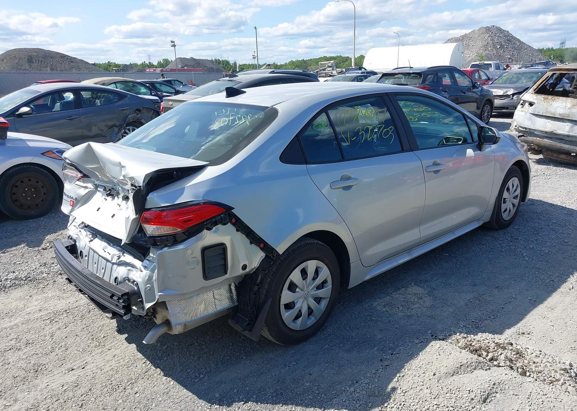 2025 TOYOTA COROLLA LE