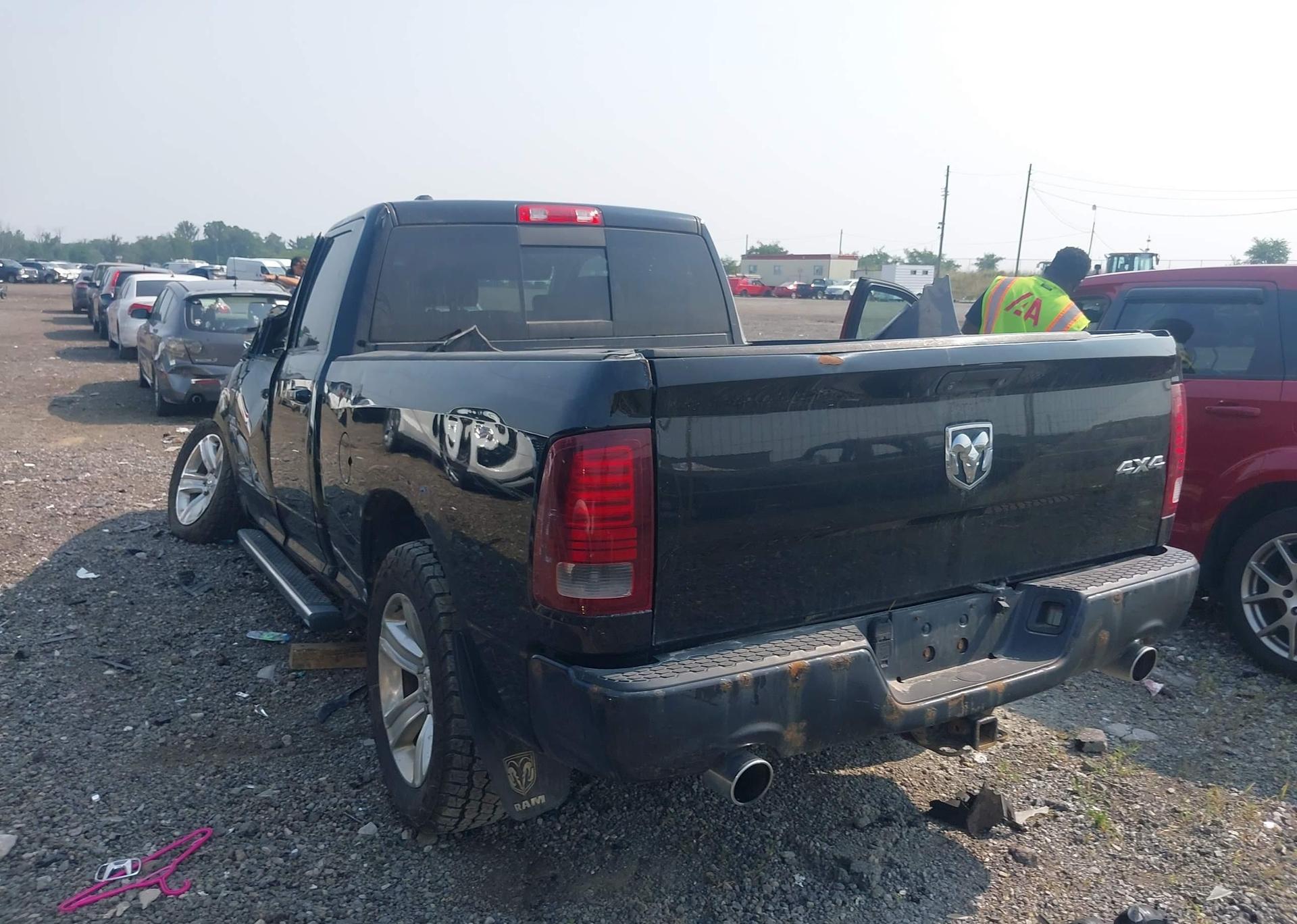 2015 RAM 1500 SPORT