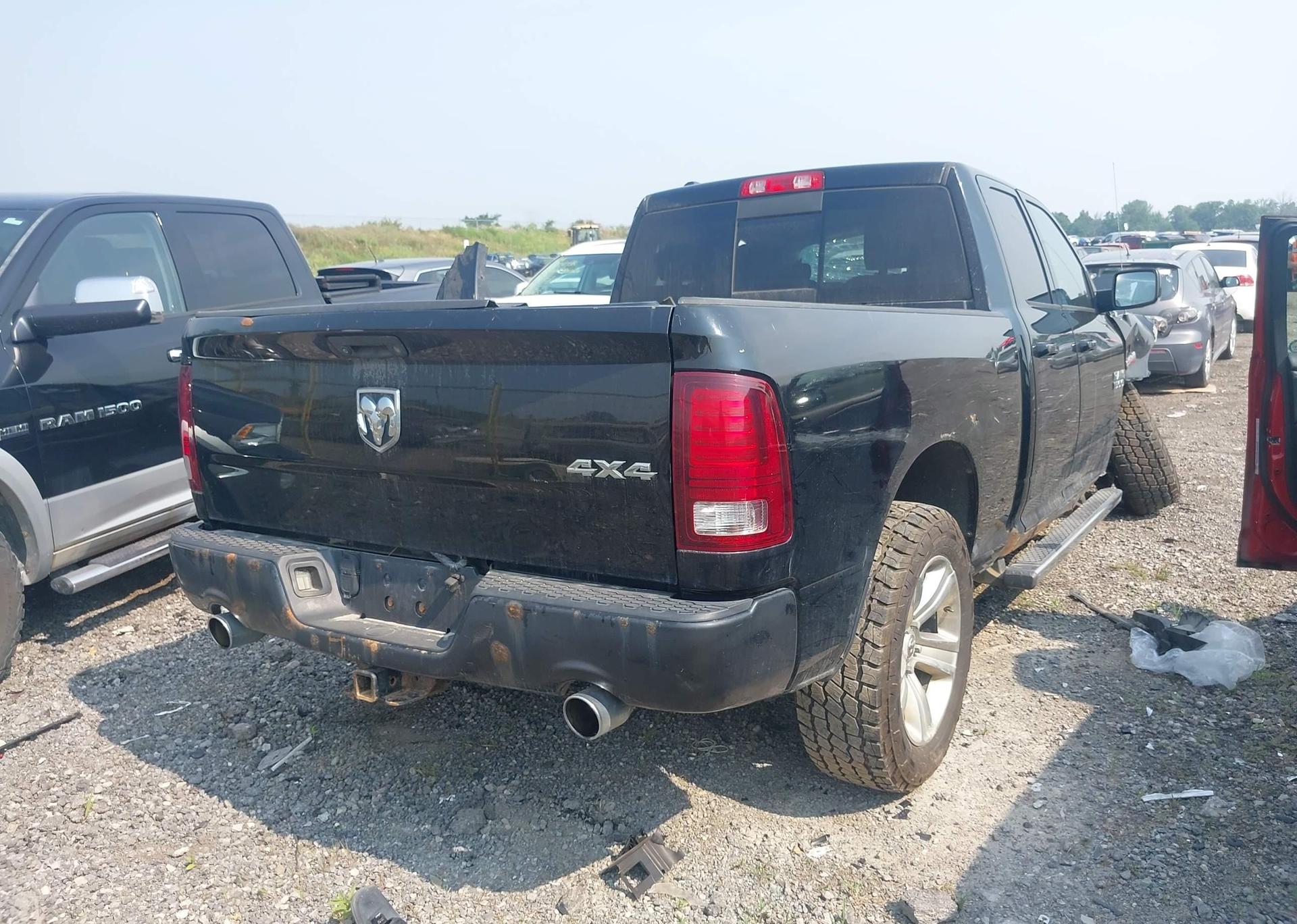 2015 RAM 1500 SPORT