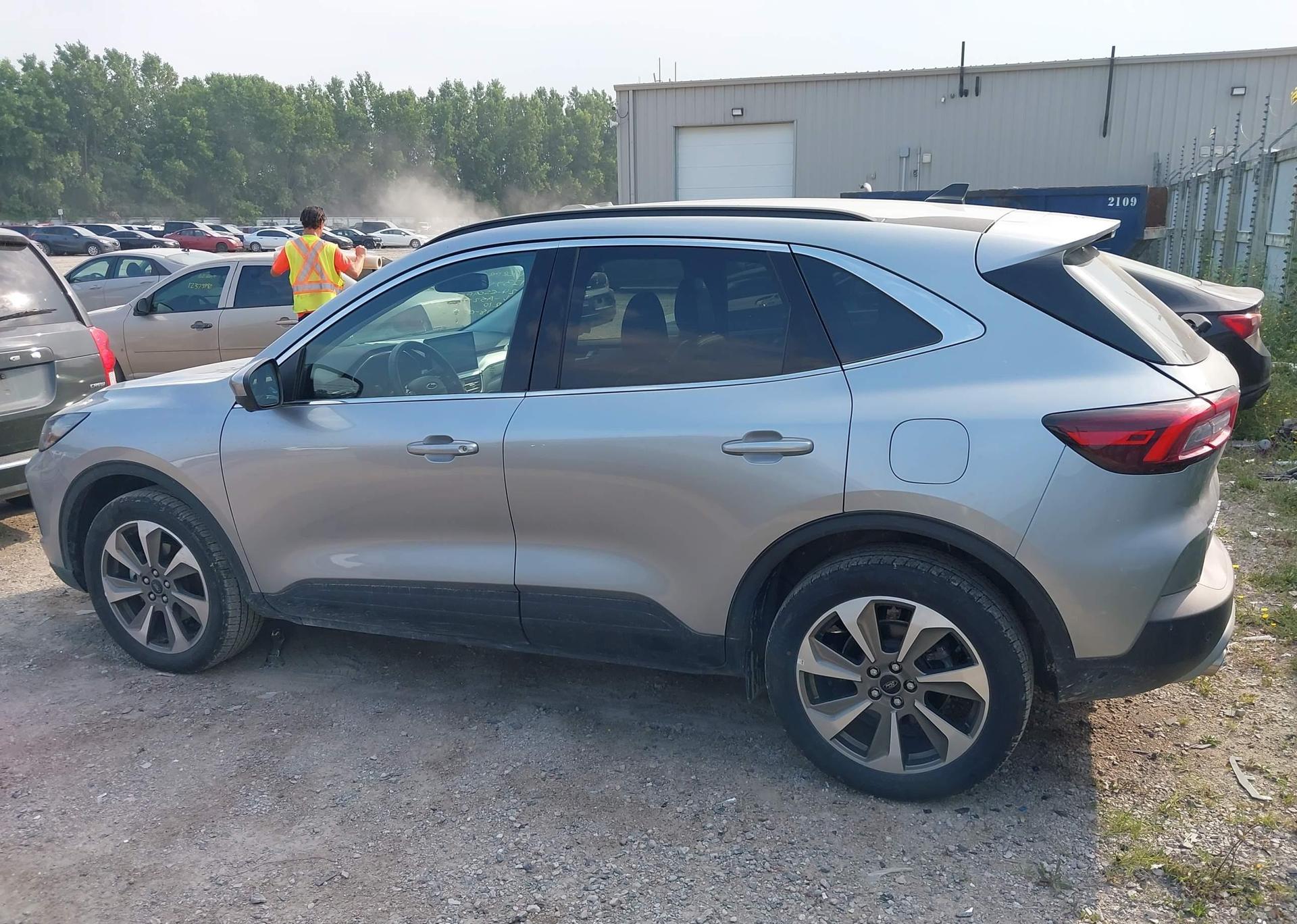 2024 FORD ESCAPE PLATINUM