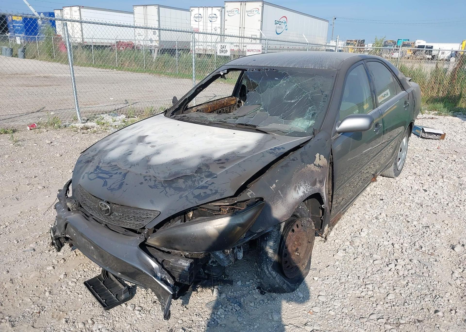 2002 TOYOTA CAMRY LE