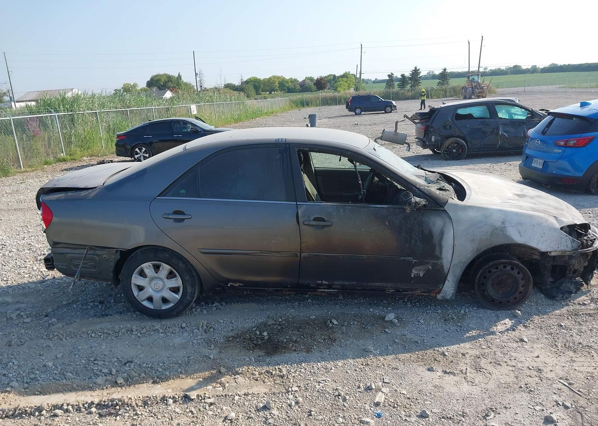 2002 TOYOTA CAMRY LE