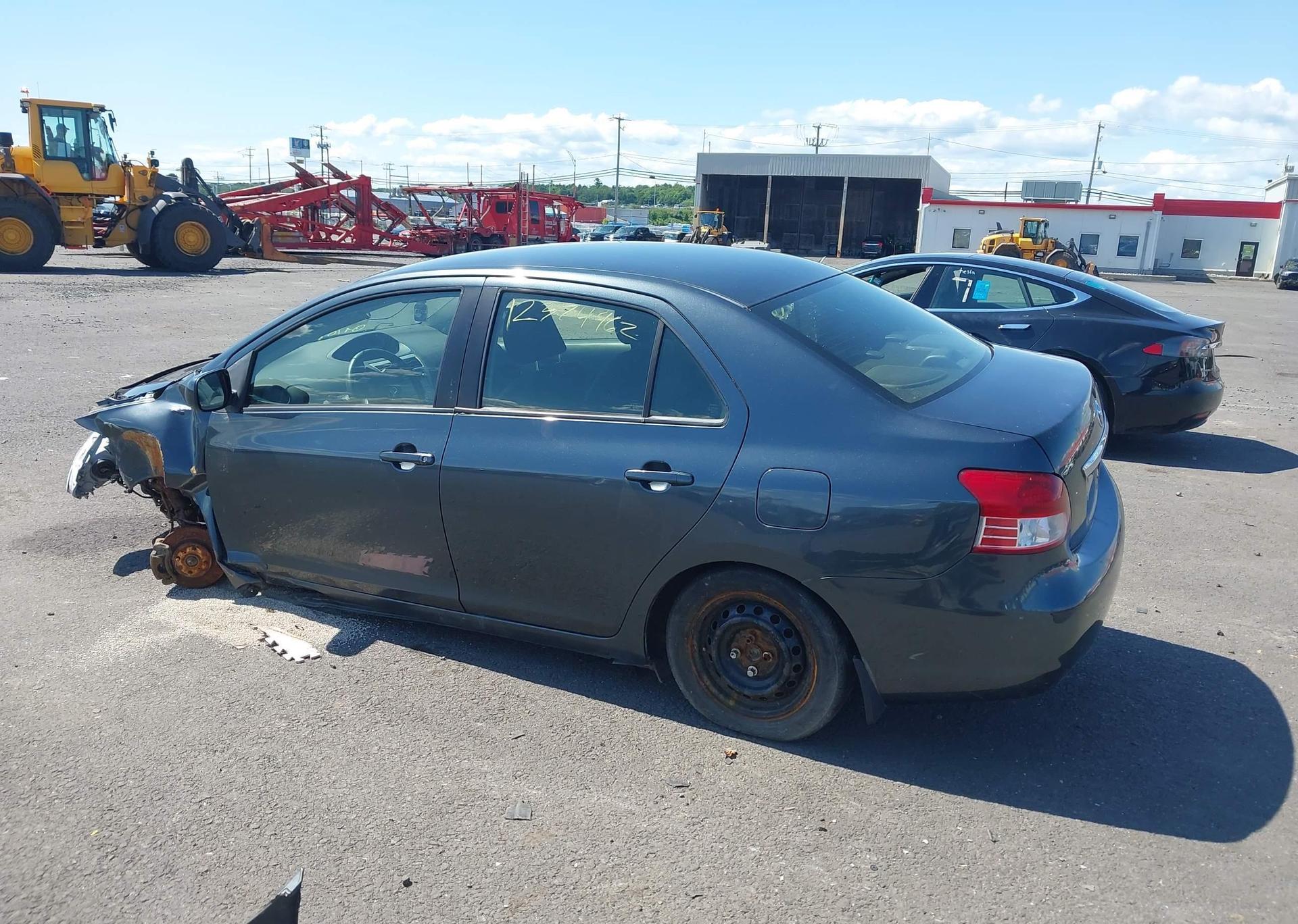 2012 TOYOTA YARIS