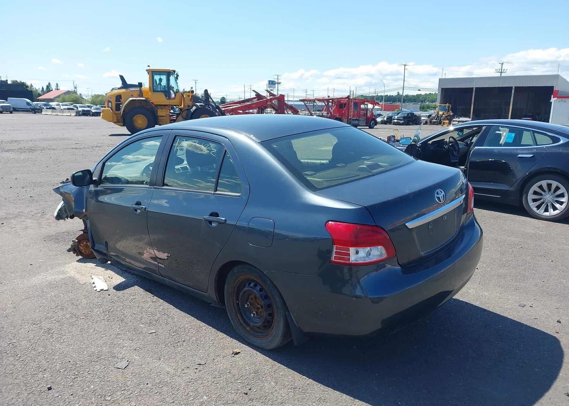 2012 TOYOTA YARIS