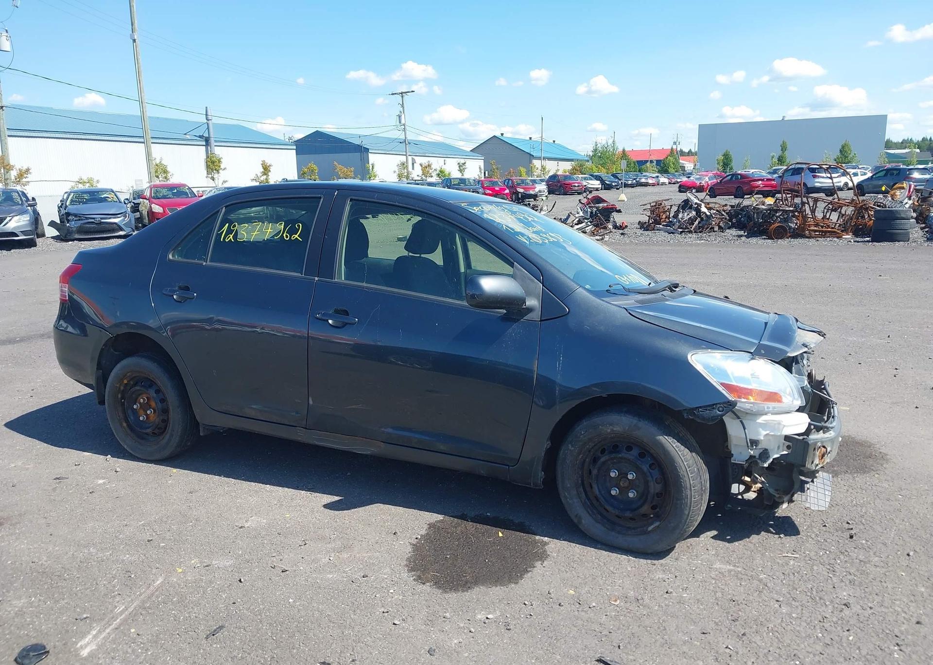 2012 TOYOTA YARIS