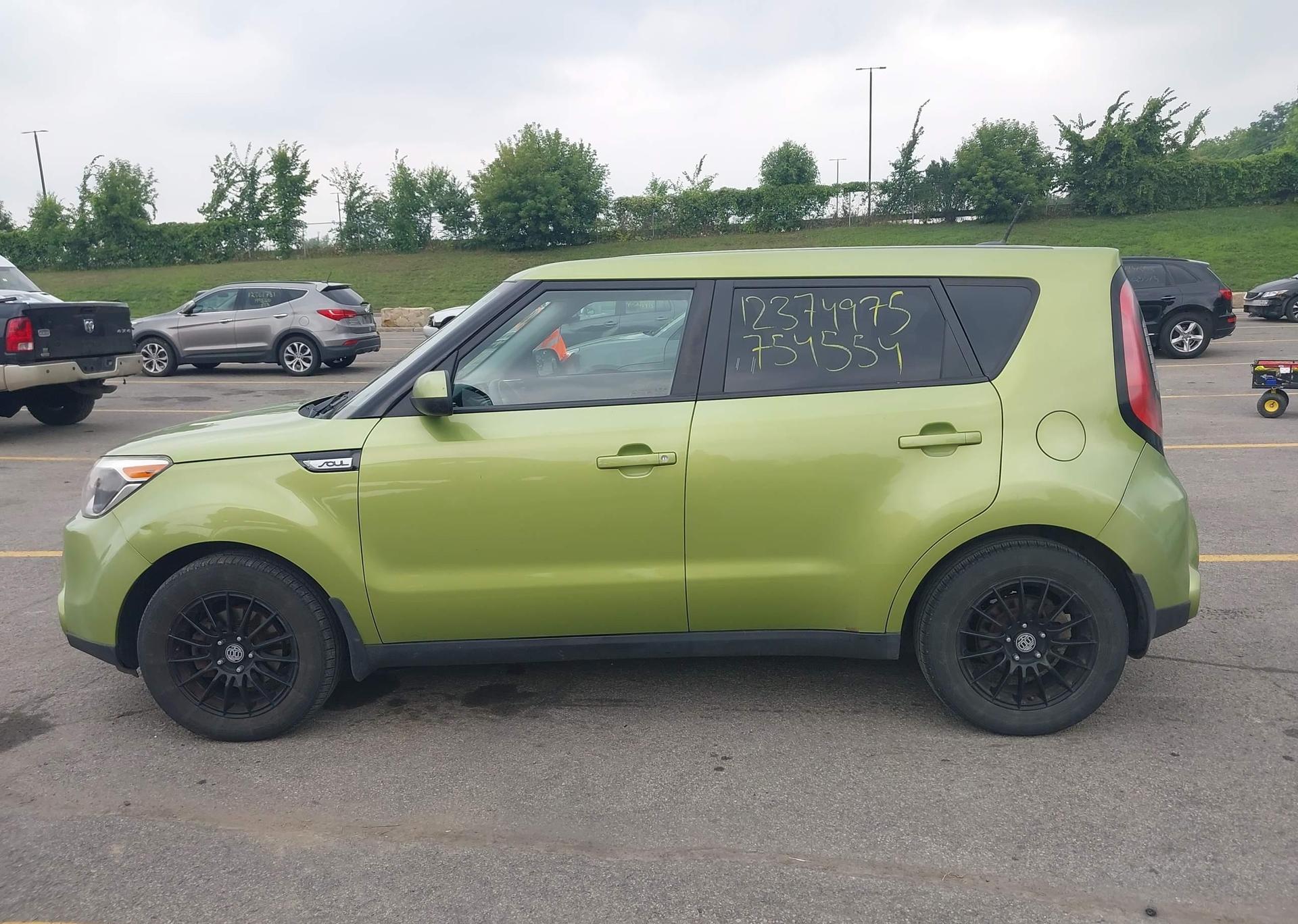 2015 KIA SOUL LX