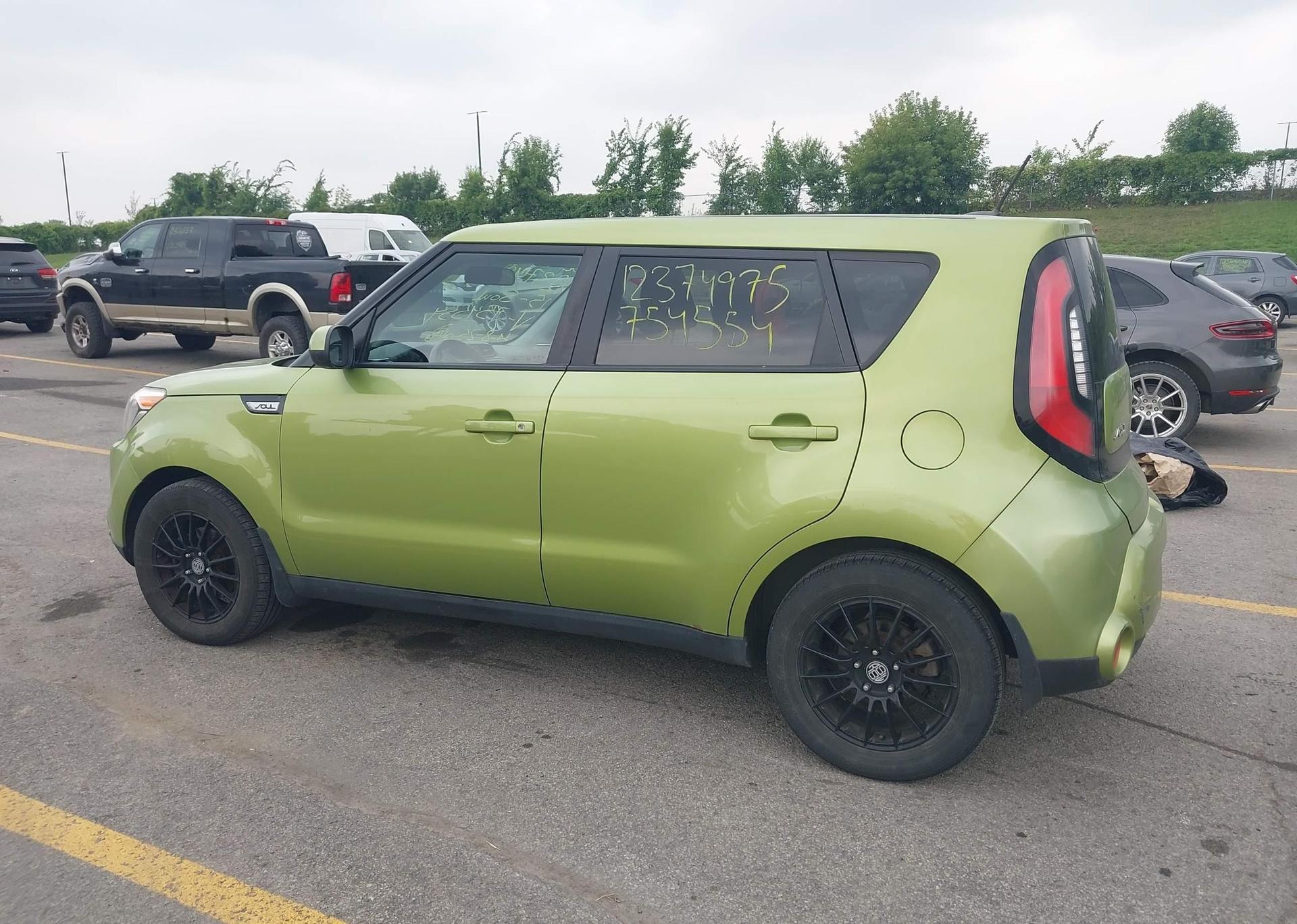 2015 KIA SOUL LX
