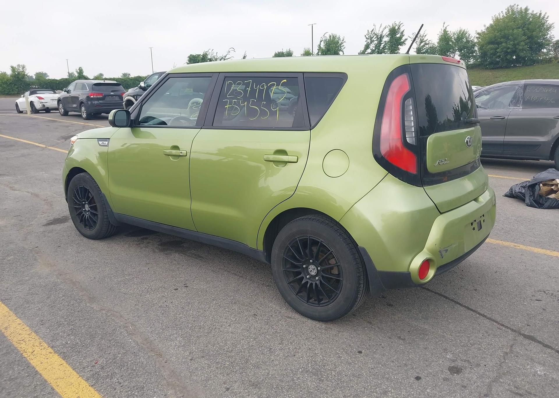 2015 KIA SOUL LX