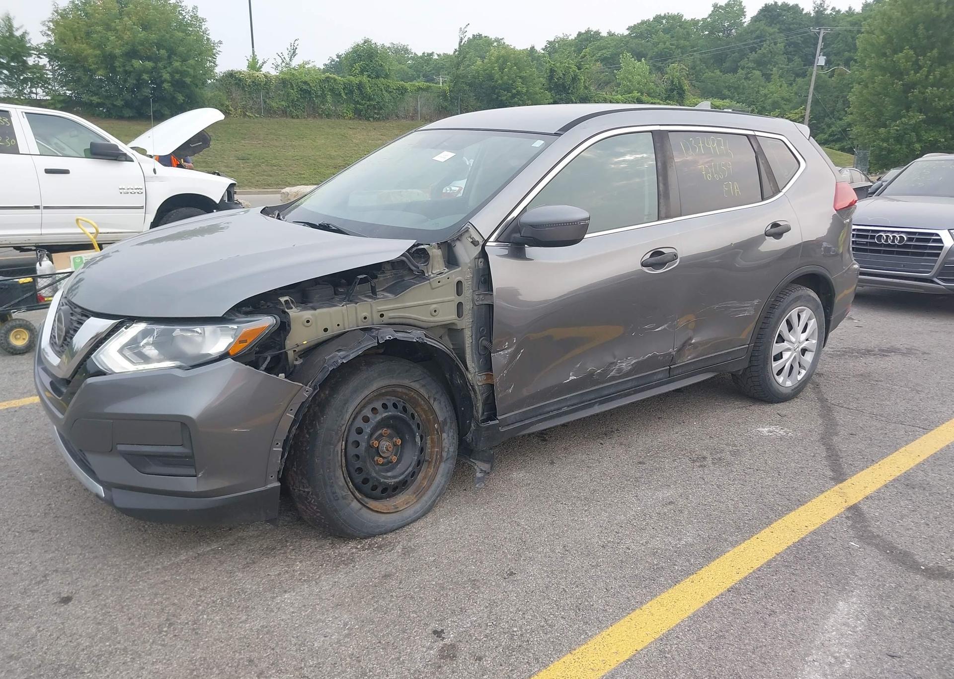 2018 NISSAN ROGUE SV