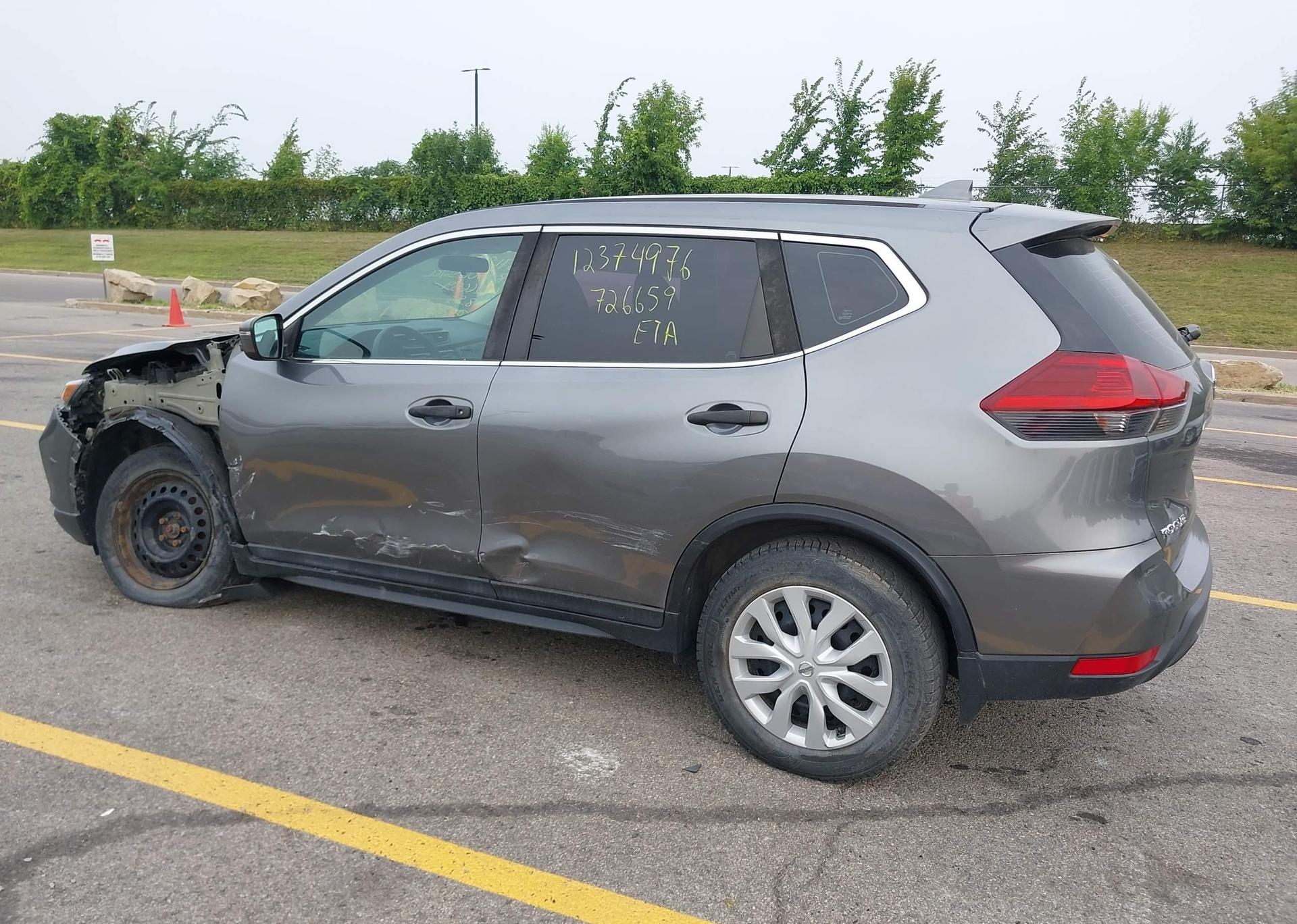 2018 NISSAN ROGUE SV